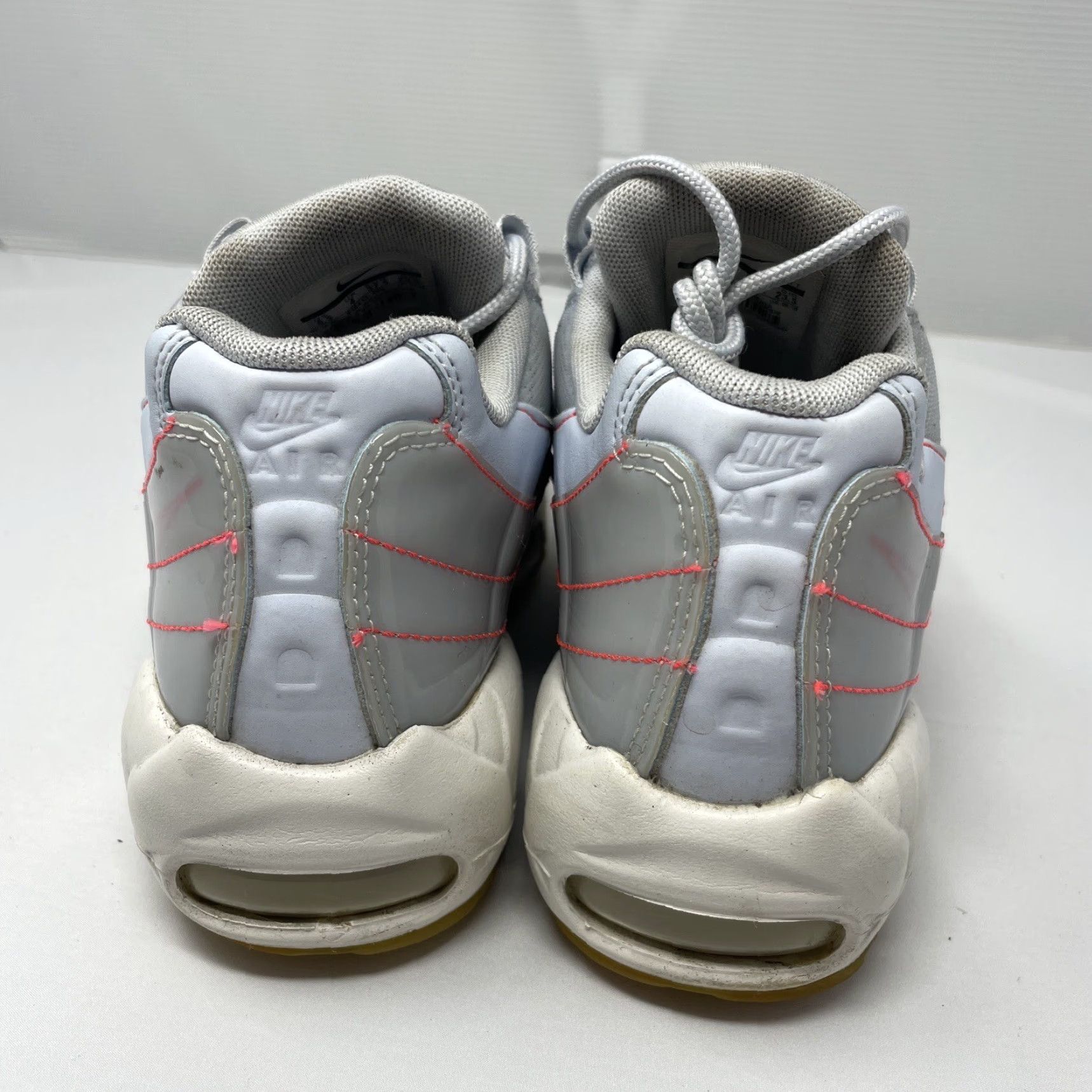 Nike Nike Air Max 95 SE Womens 8 White Blue Summit 400 918413 Athletic Shoes Size US 7 / IT 37 - 6 Thumbnail