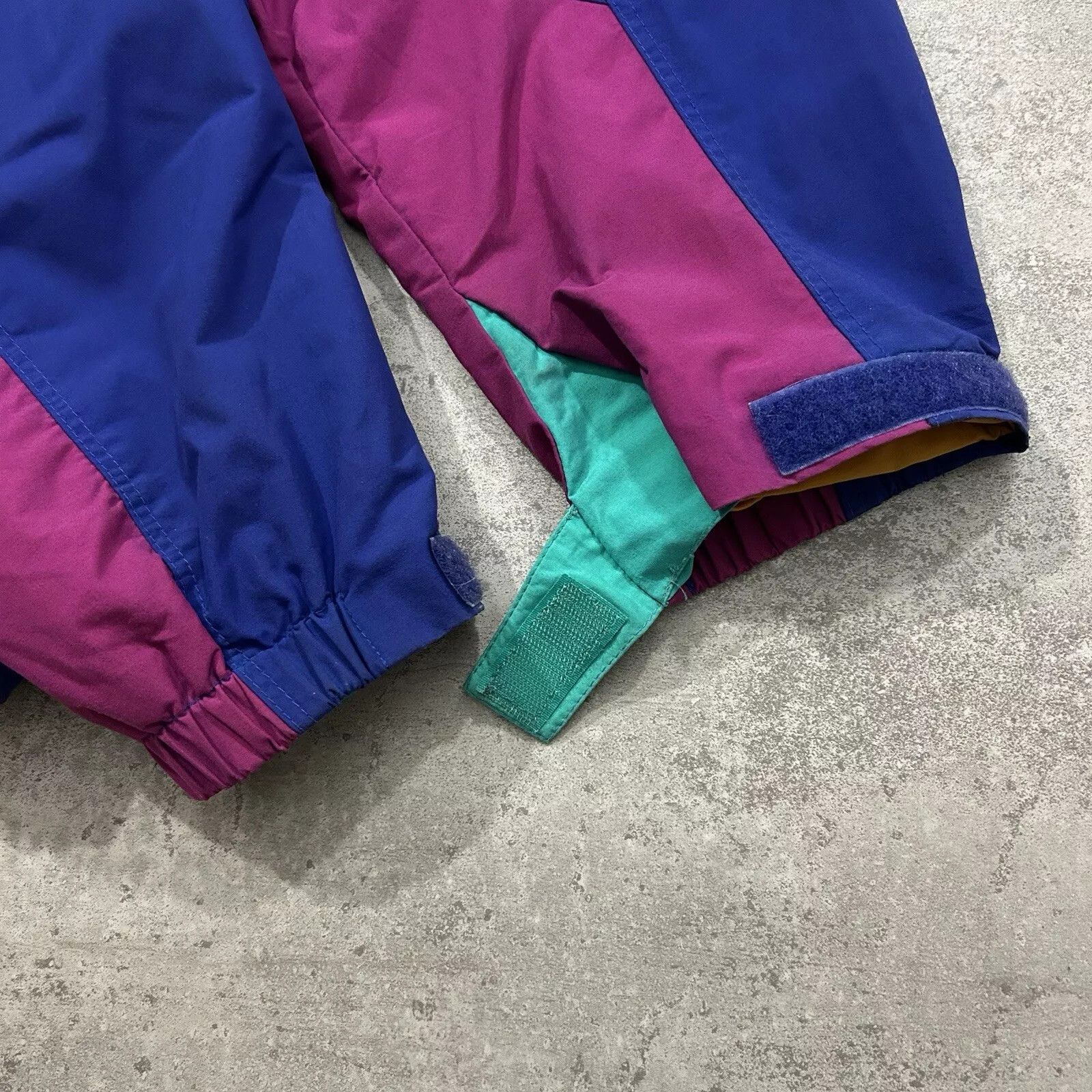 Patagonia × Vintage PATAGONIA STORM JACKET MOUNTAIN PARKA BLUE PINK SIZE M Size US M / EU 48-50 / 2 - 3 Thumbnail