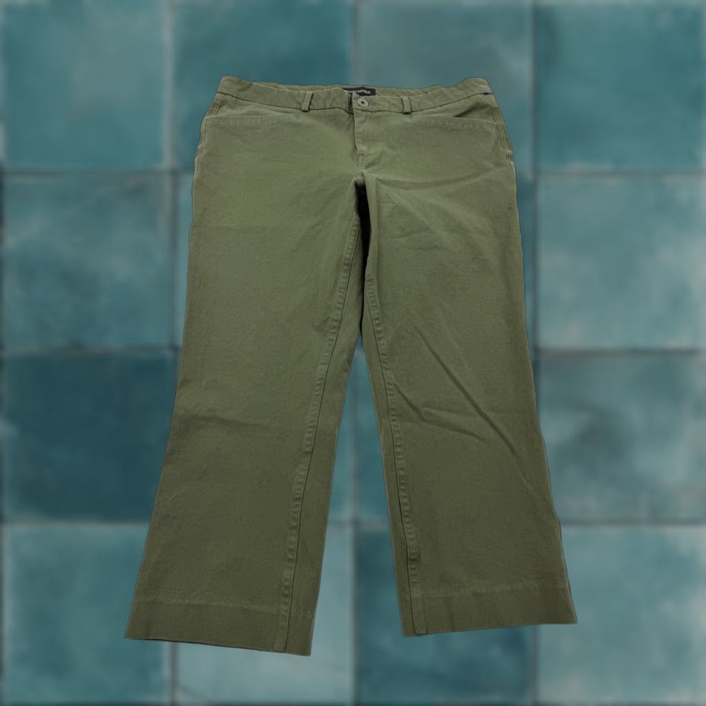 Banana Republic Banana Republic Capri Pants Womens 12 Green Straight Leg Stretch Twill Casual Size 34" / US 12 / IT 48 - 1 Thumbnail