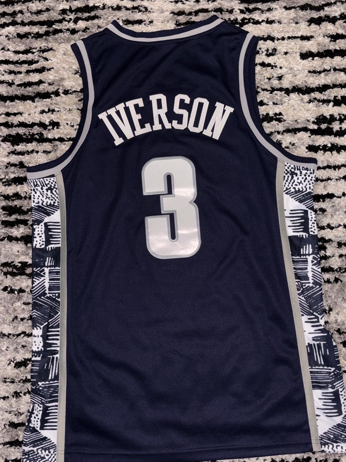 Nike Allen Iverson Georgetown Jersey Size US L / EU 52-54 / 3 - 2 Thumbnail