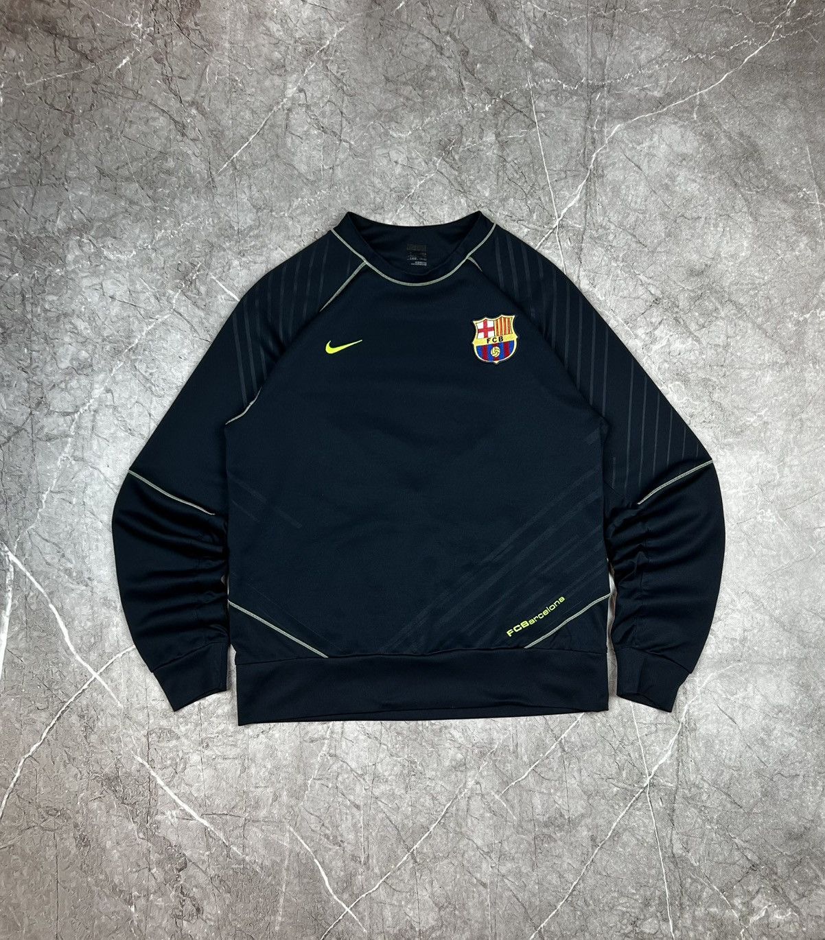 Nike Vintage Nike Barcelona Football Sweatshirt Soccer Train Size US M / EU 48-50 / 2 - 1 Thumbnail