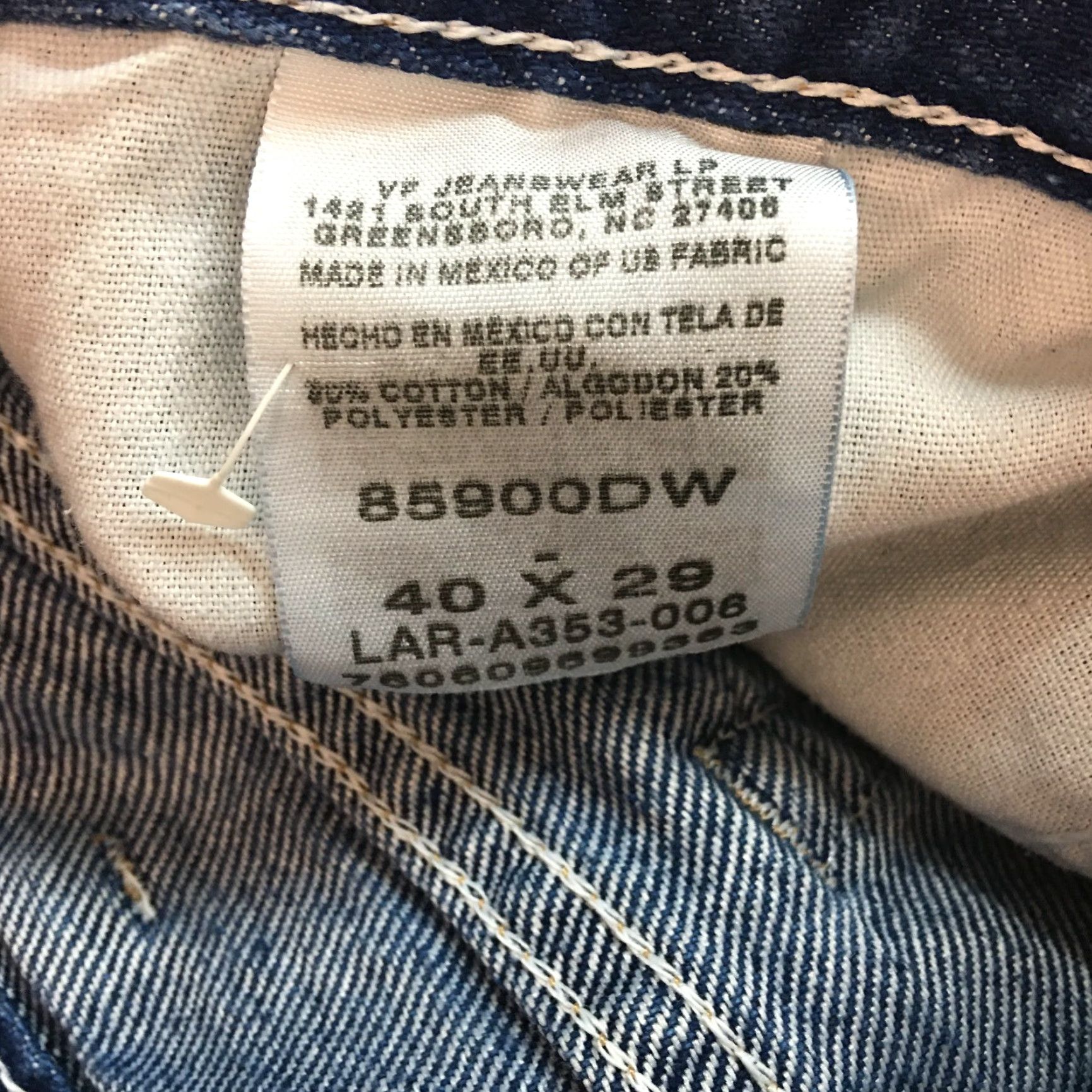 Wrangler VINTAGE Wrangler Jeans Mens Size 40x29 Straight Leg Denim Blue 5-Pocket Regular Rise High Navy Blue Wrangler Mens Jeans Size US 38 / EU 54 - 5 Thumbnail