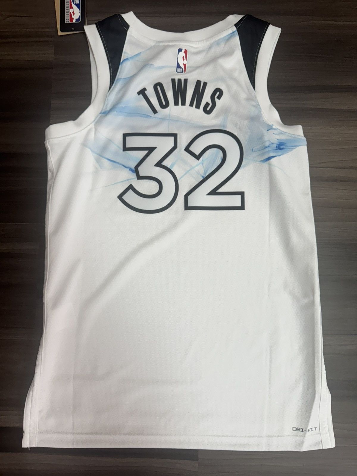 Nike Timberwolves Karl-Anthony Towns ‘24 City Edition Jersey 40 S Size US S / EU 44-46 / 1 - 9 Thumbnail