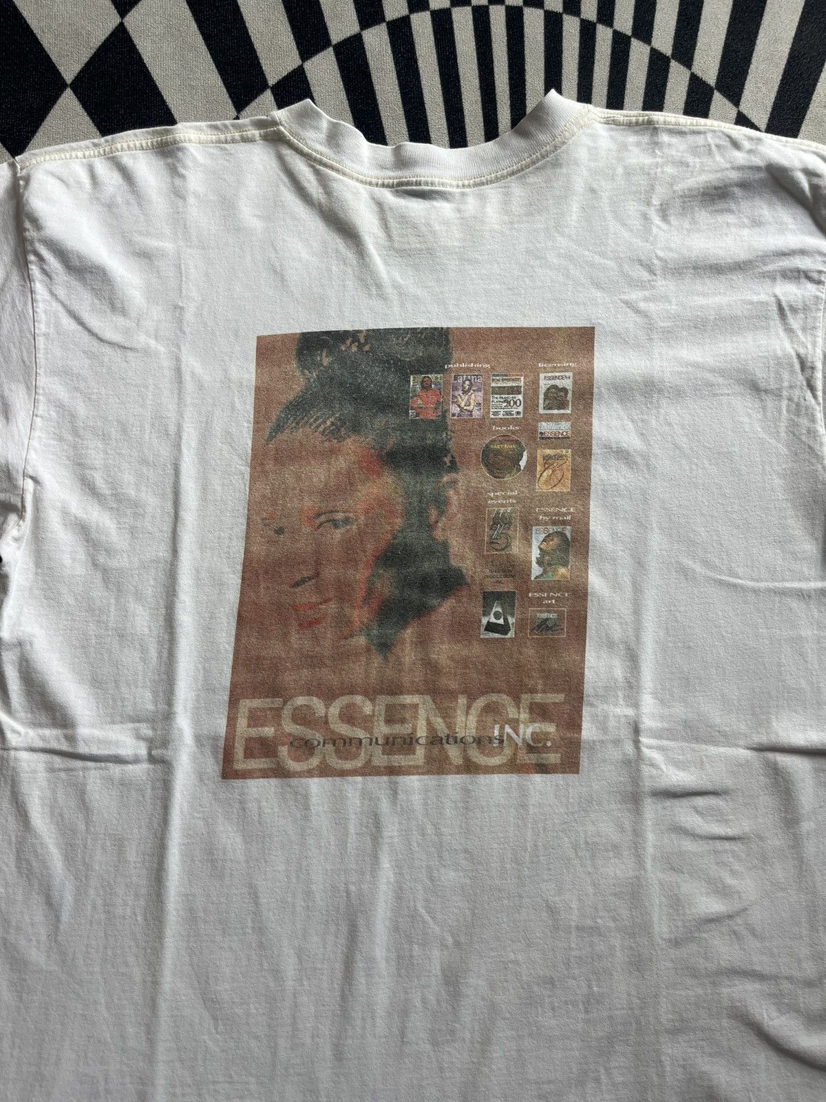 Arts & Science Vintage ESSENCE Communications INC promo 90’s Tshirt Size US XL / EU 56 / 4 - 6 Thumbnail