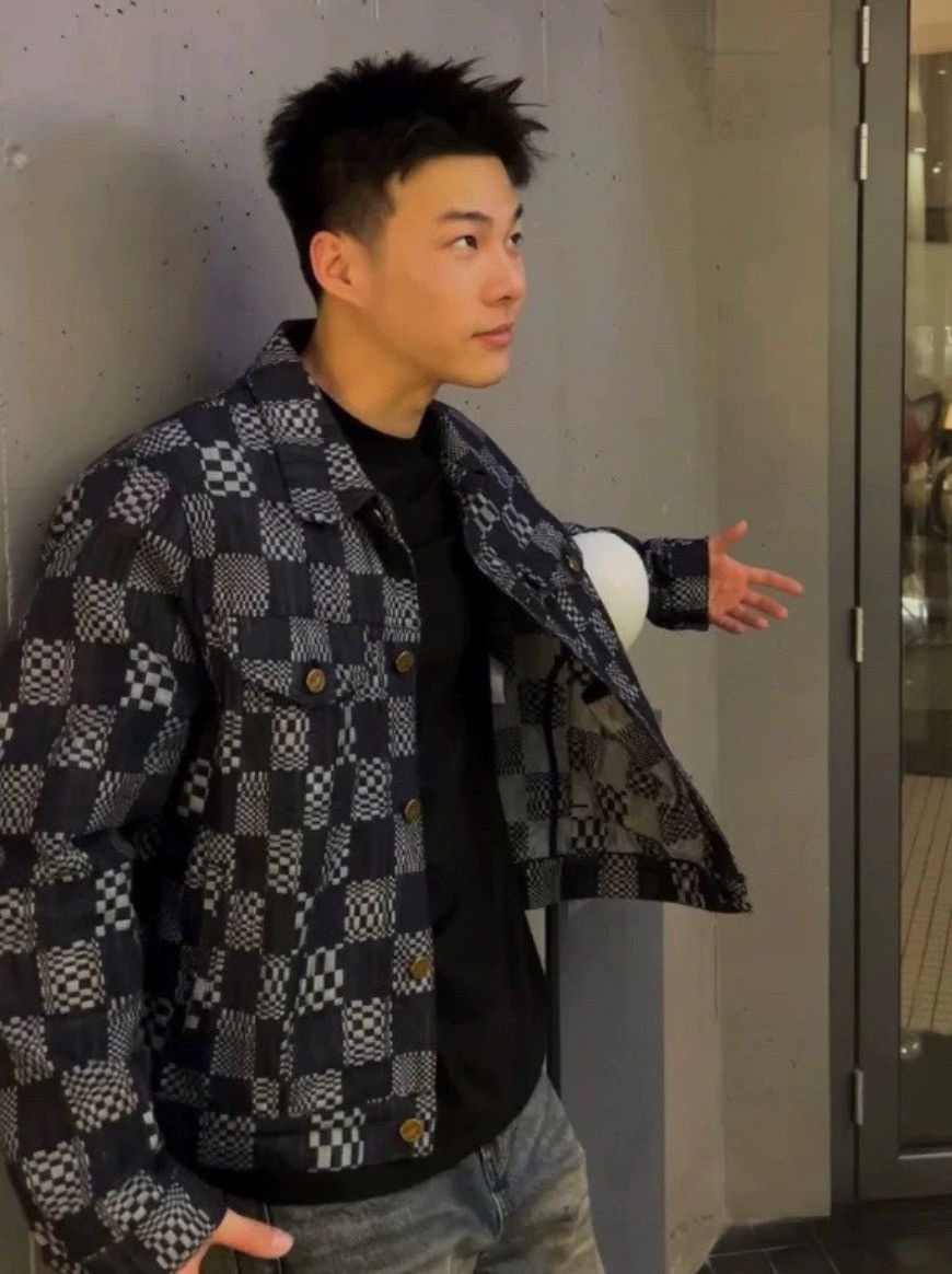 Louis Vuitton Louis Vuitton Checkered denim jacket 2412-Nextarrow Size XL / US 12-14 / IT 48-50 - 8 Thumbnail