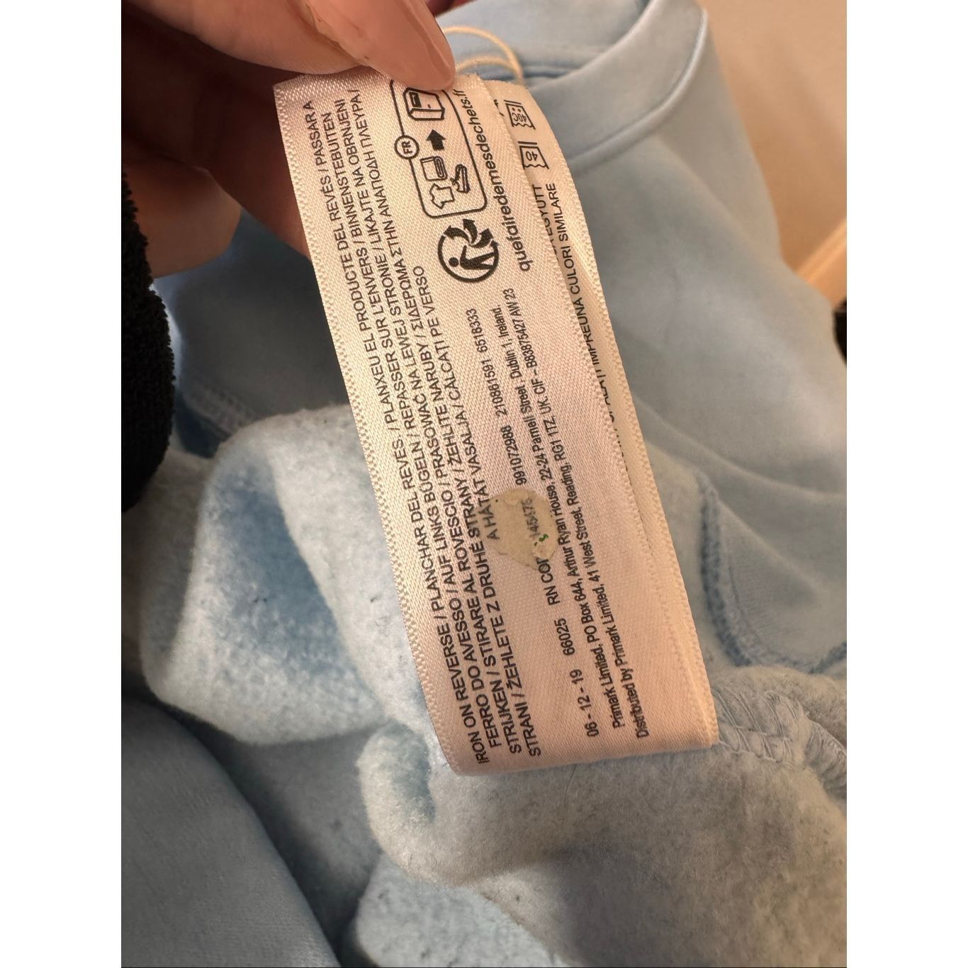 Other Primark Cares Blue Crewneck Sweatshirt XL | Cozy Fleece Line Size US XL / EU 56 / 4 - 5 Thumbnail
