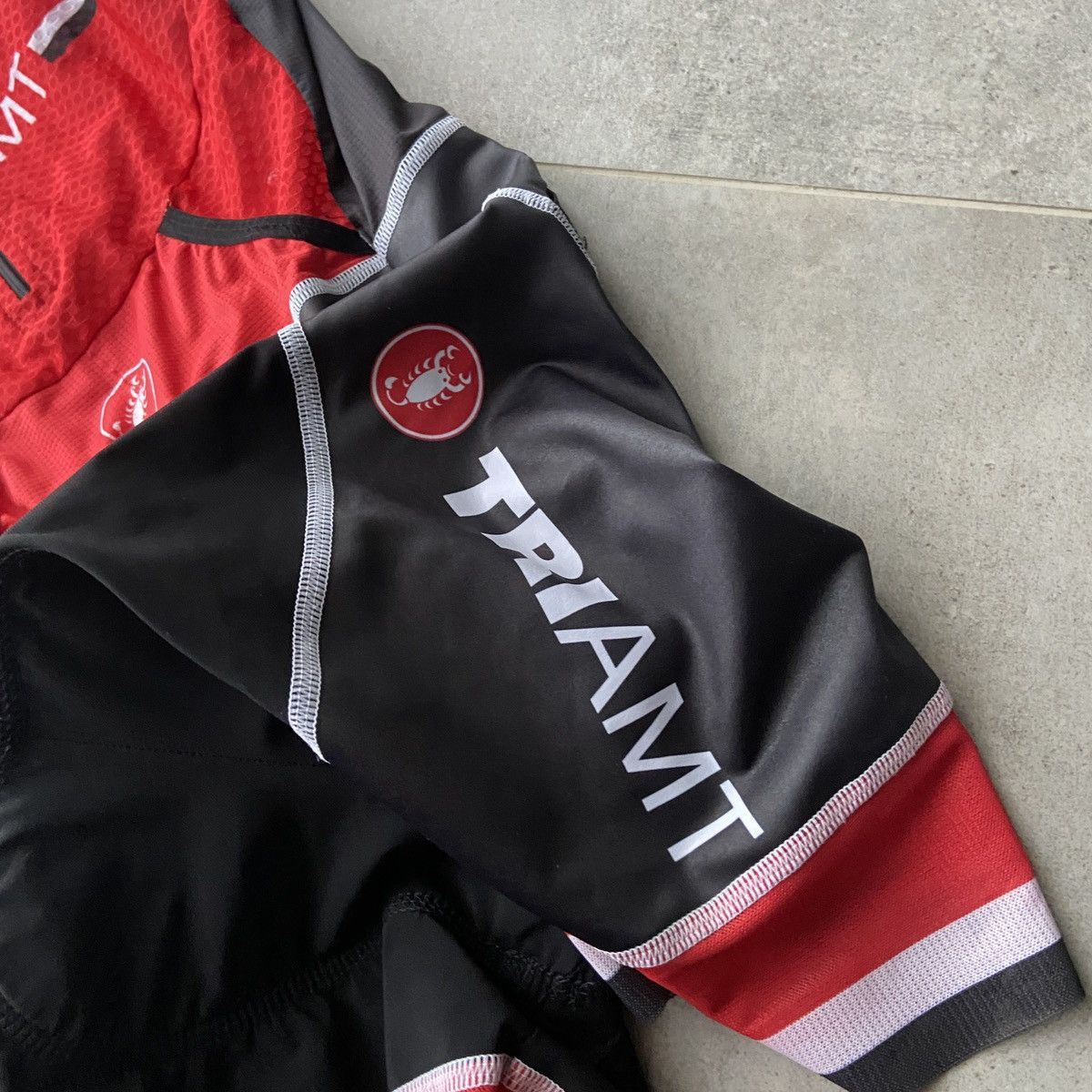 Other Castelli cycling suit Size US M / EU 48-50 / 2 - 9 Thumbnail