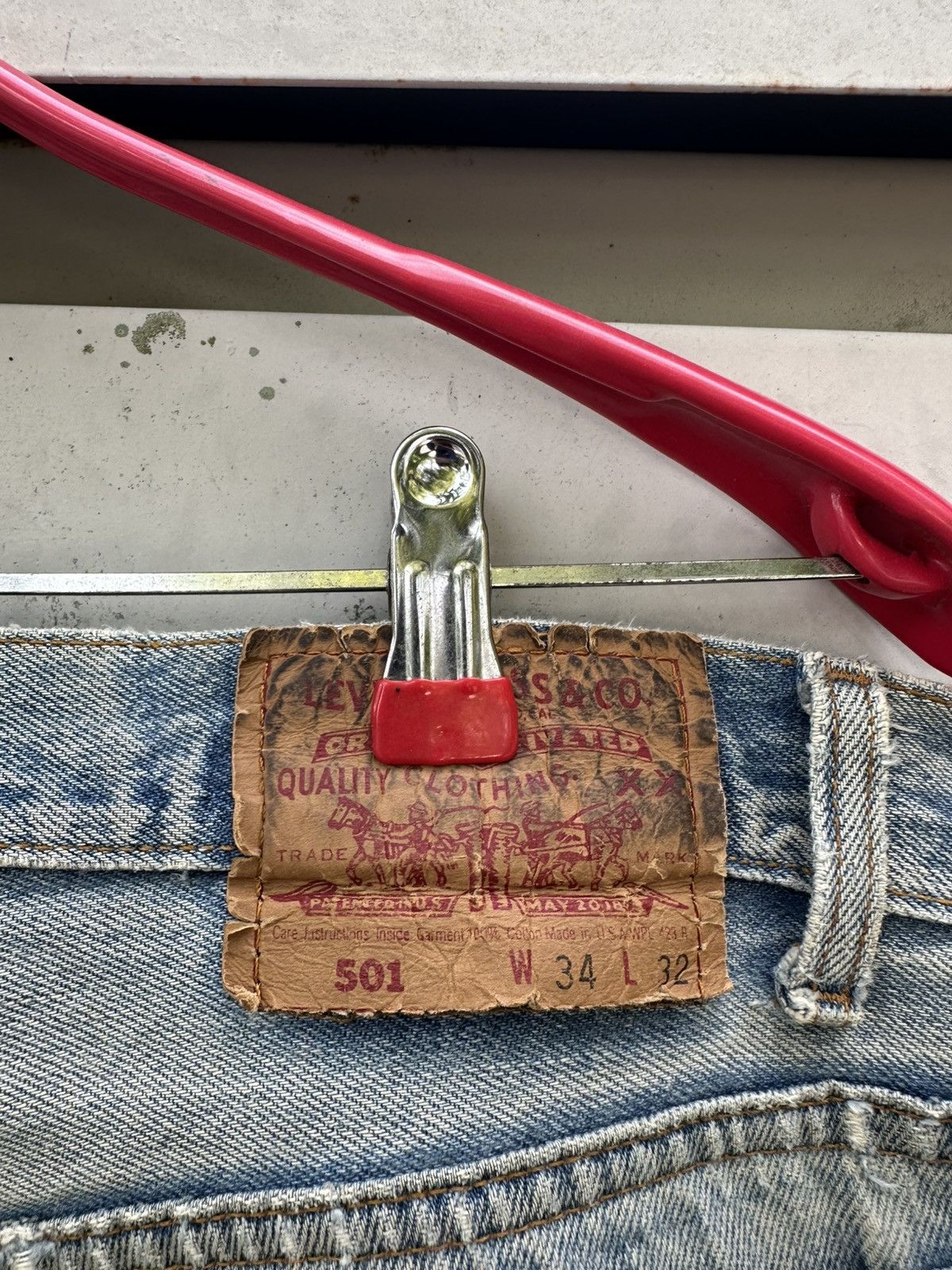 Levi's Vintage Clothing 👹Vintage THRASHED Levis 501 Patchwork Baggy Jeans Size US 33 - 11 Thumbnail