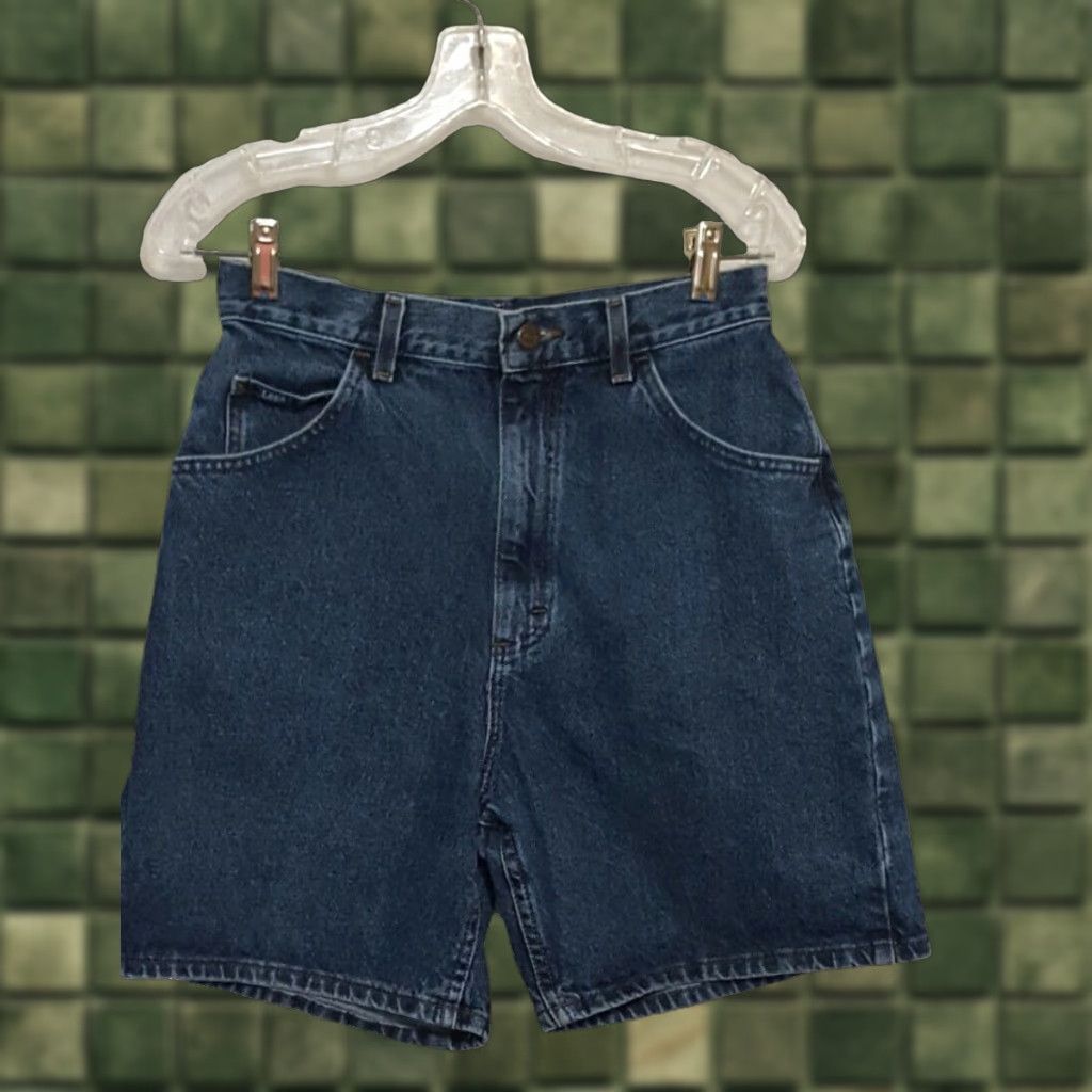 VINTAGE Lee Women's High Waist Mom Shorts Denim 28 Inch Blue 80s