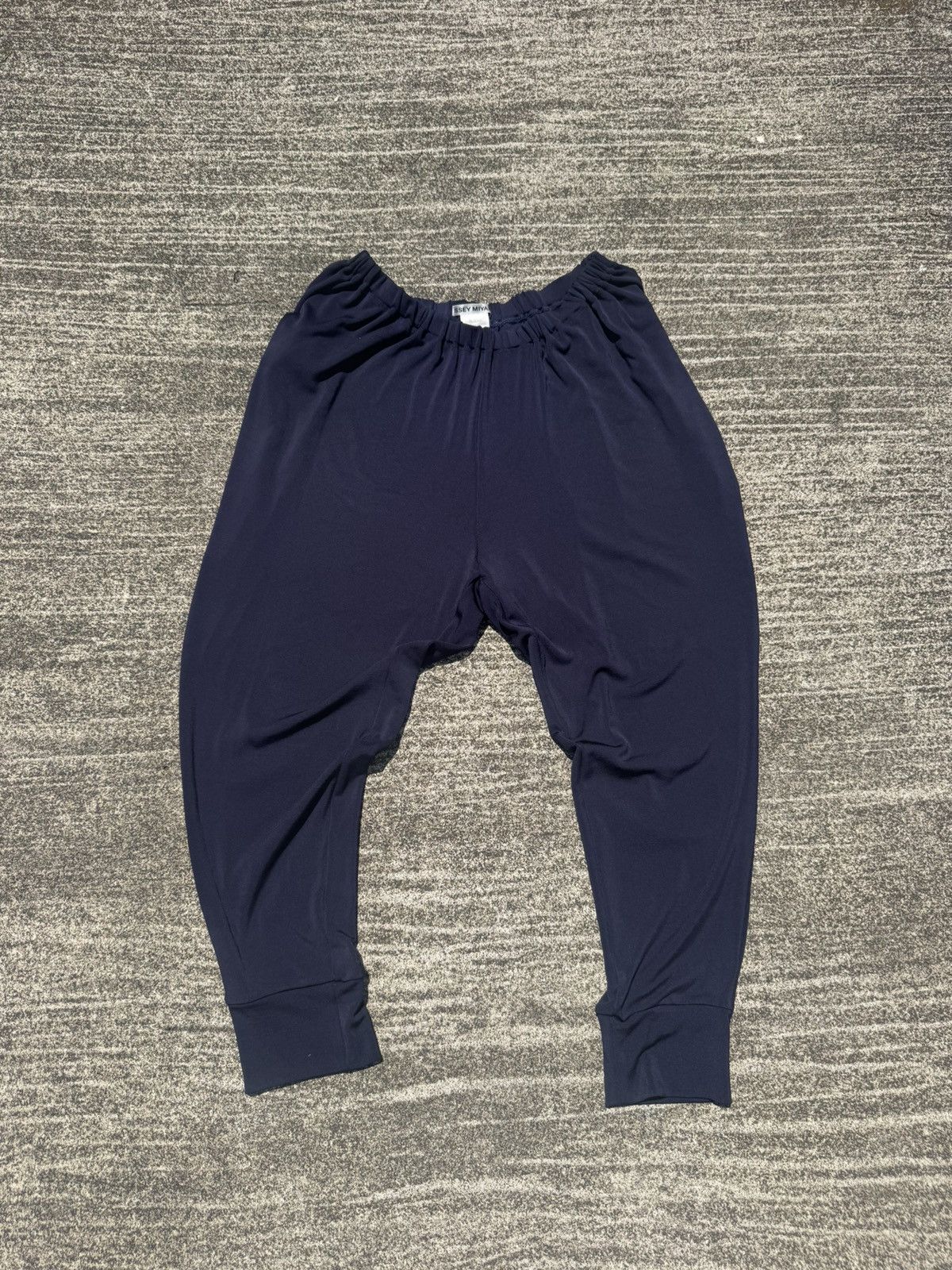 Issey Miyake ISSEY MIYAKE Saruel Pants Size US 32 / EU 48 - 1 Thumbnail