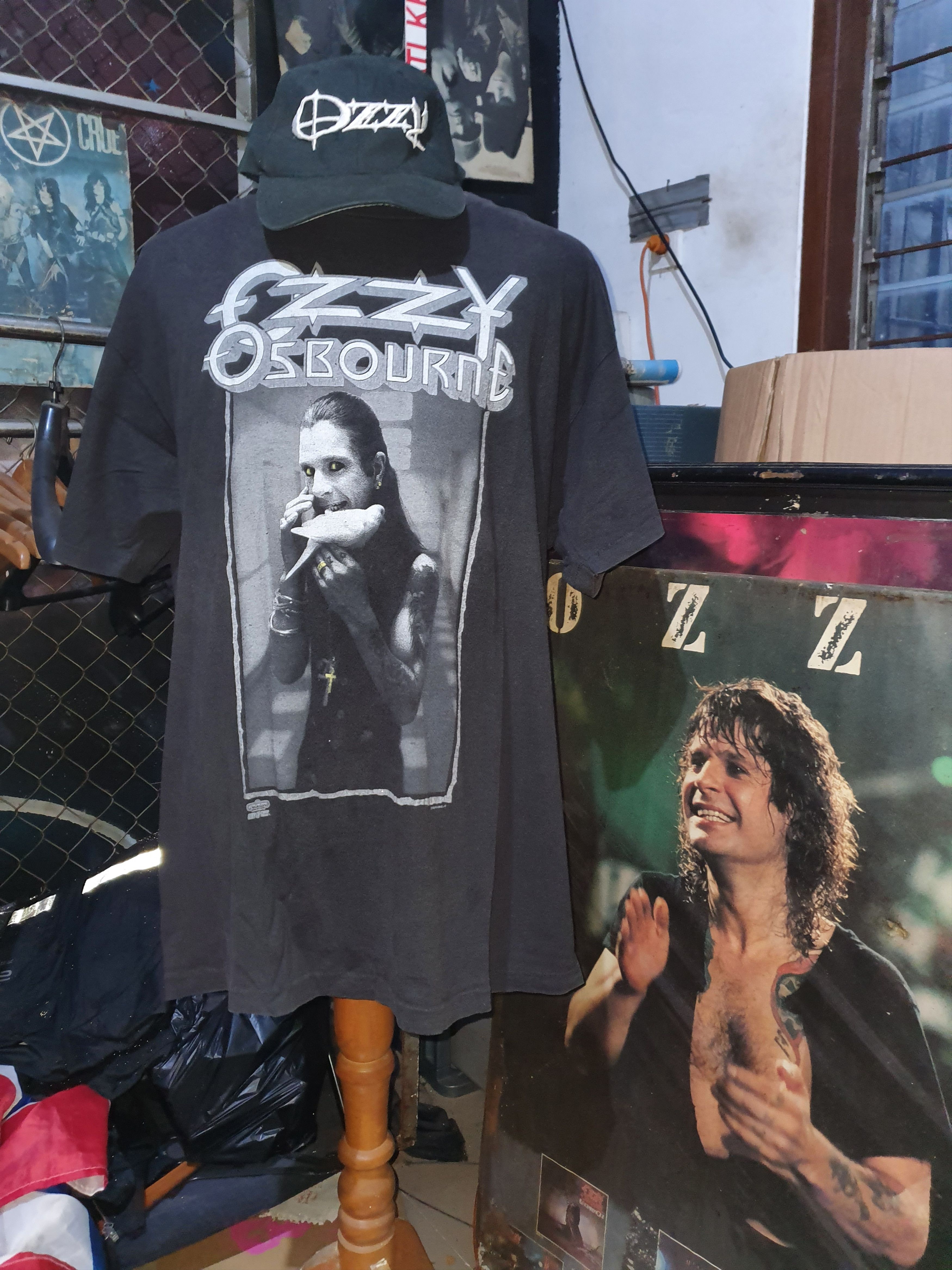 Black Sabbath × Ozzy Osbourne 🌹90s Ozzy osbourne XL🌹 Size US XL / EU 56 / 4 - 1 Thumbnail