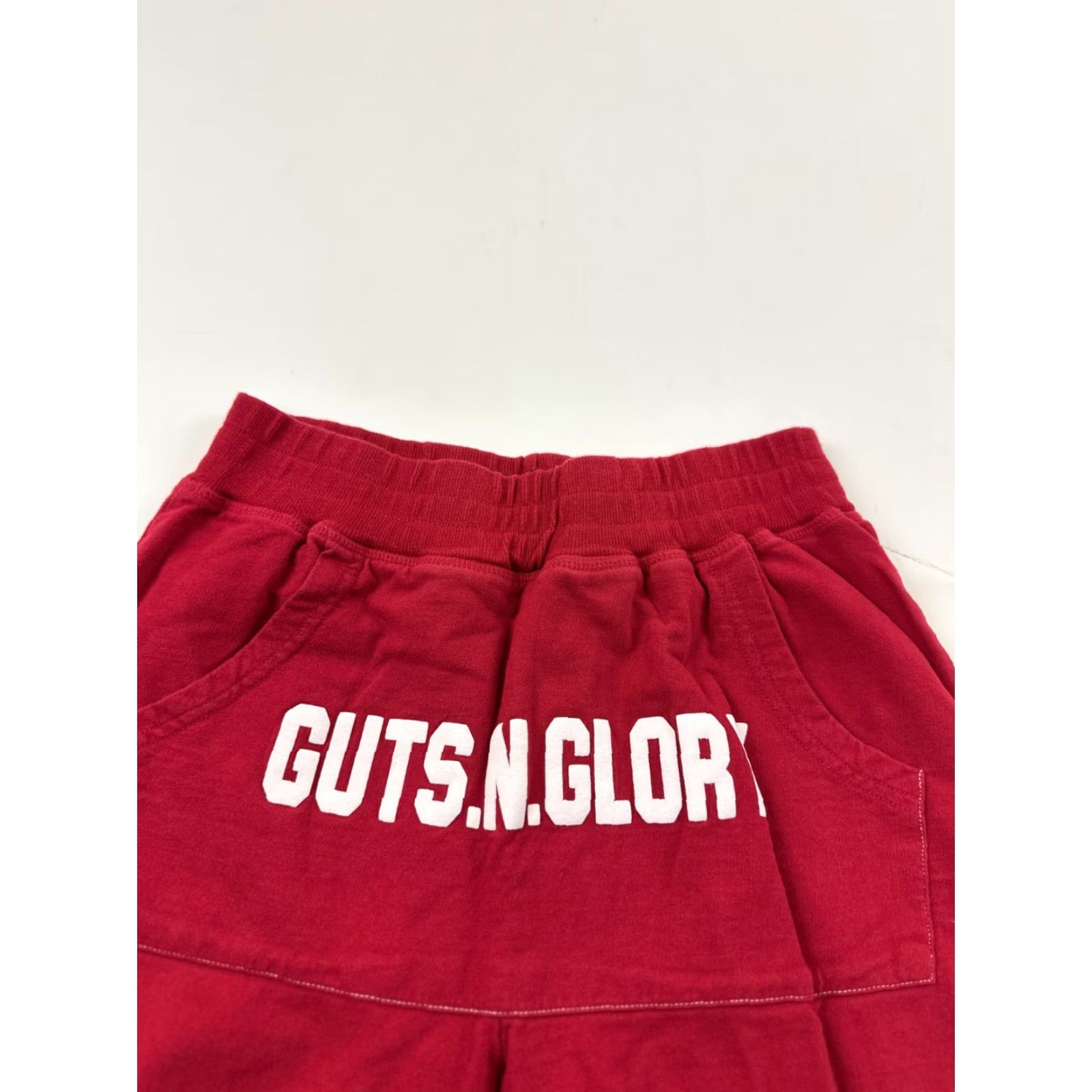 Vintage Guts N Glory Shorts Mens Small Red Sweat 7" Inseam Elastic Waist Casual Athletic Fit Size US 29 - 3 Thumbnail