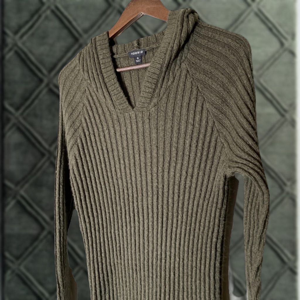Torrid Torrid Sweater Womens L Hoodie Long Sleeve Green Knit Pullover Casual Leather? Size L / US 10 / IT 46 - 1 Thumbnail