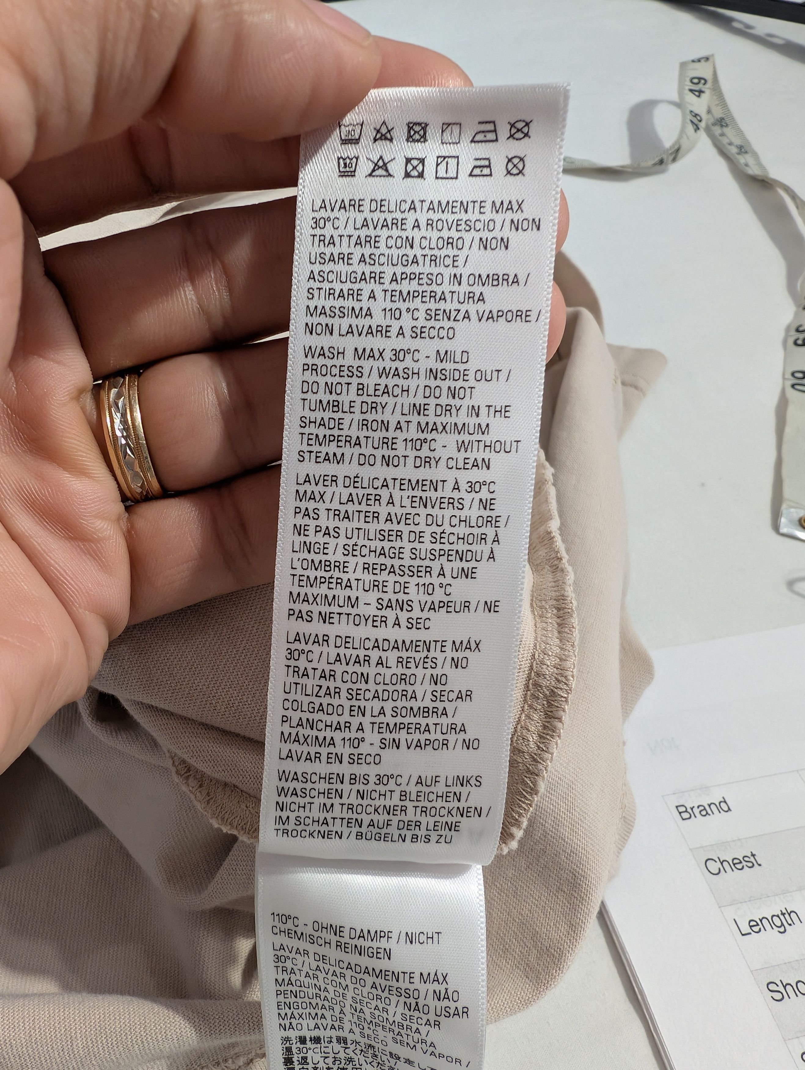 Balenciaga o1rshd1 Q:2 / Vintage Unity Stretched Out T-Shirt Beige Size US M / EU 48-50 / 2 - 12 Thumbnail