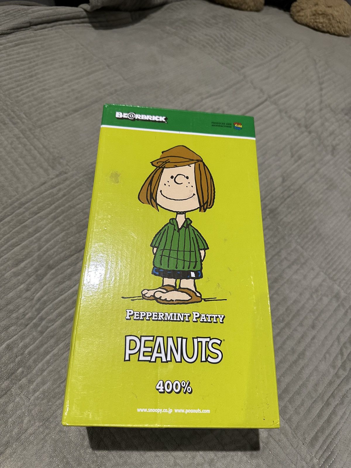 Japanese Brand × Medicom Toy Bearbrick Peanuts Peppermint Patty 400% Size ONE SIZE - 4 Thumbnail