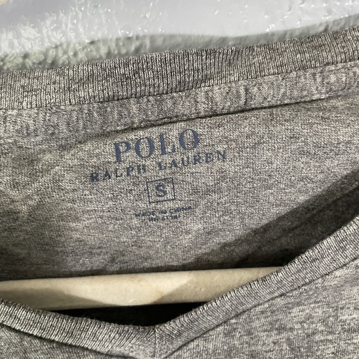 Polo Ralph Lauren Grey Polo Ralph Lauren V Neck T Shirt Men’s Size S Size US S / EU 44-46 / 1 - 4 Thumbnail