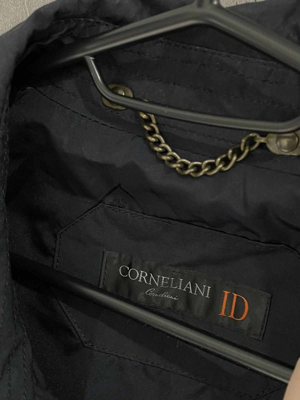 Corneliani VINTAGE CORNELIANI NAVY JACKET Size US L / EU 52-54 / 3 - 8 Thumbnail