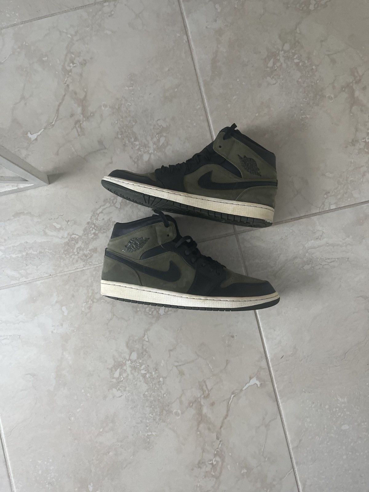 Nike olive green jordan 1 Size US 11.5 / EU 44-45 - 2 Thumbnail