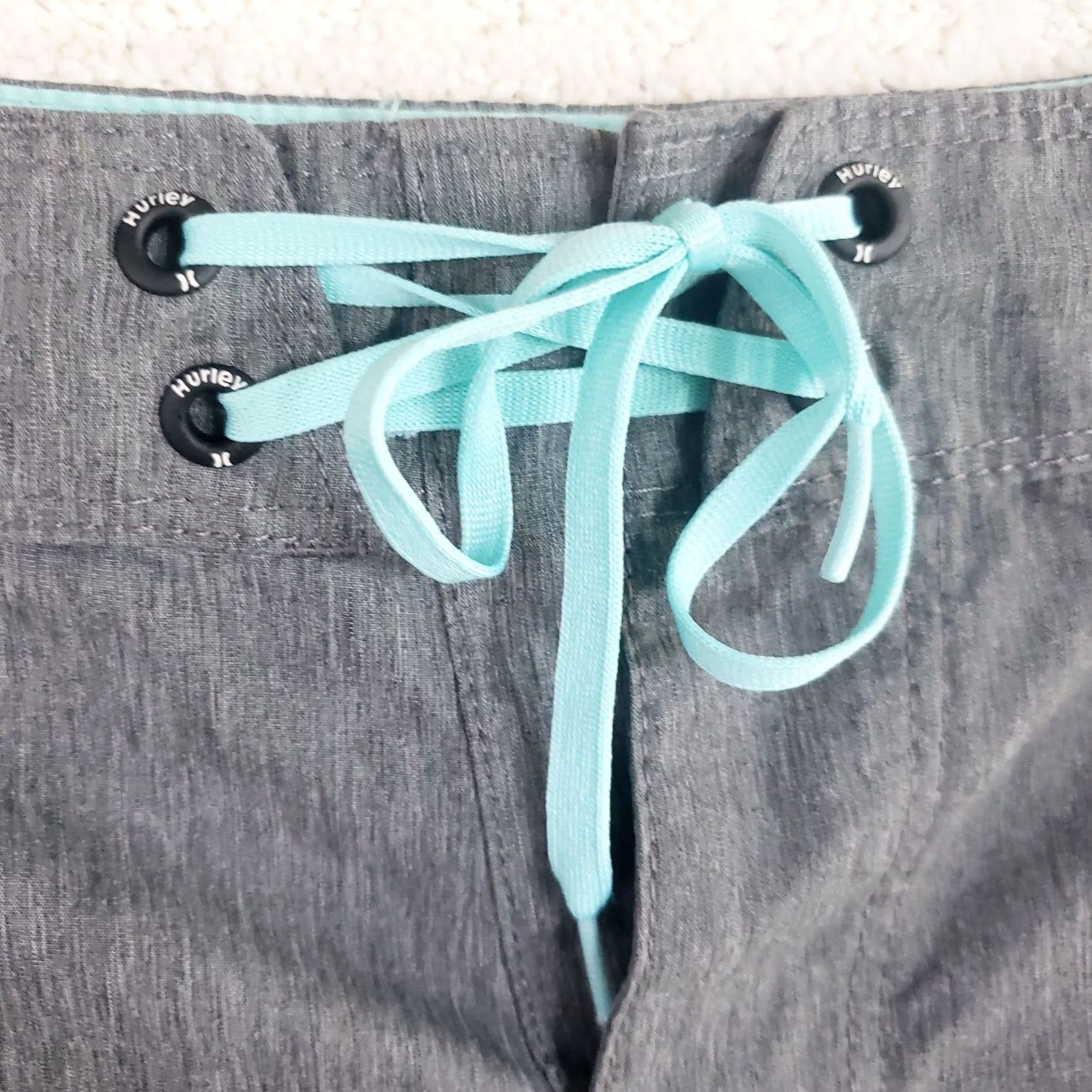 Hurley Hurley Men’s Board Shorts Swim Trunks Gray Teal Trim Pockets 32x9 Regular Polyester Bottom Mens Size US 32 / EU 48 - 4 Thumbnail