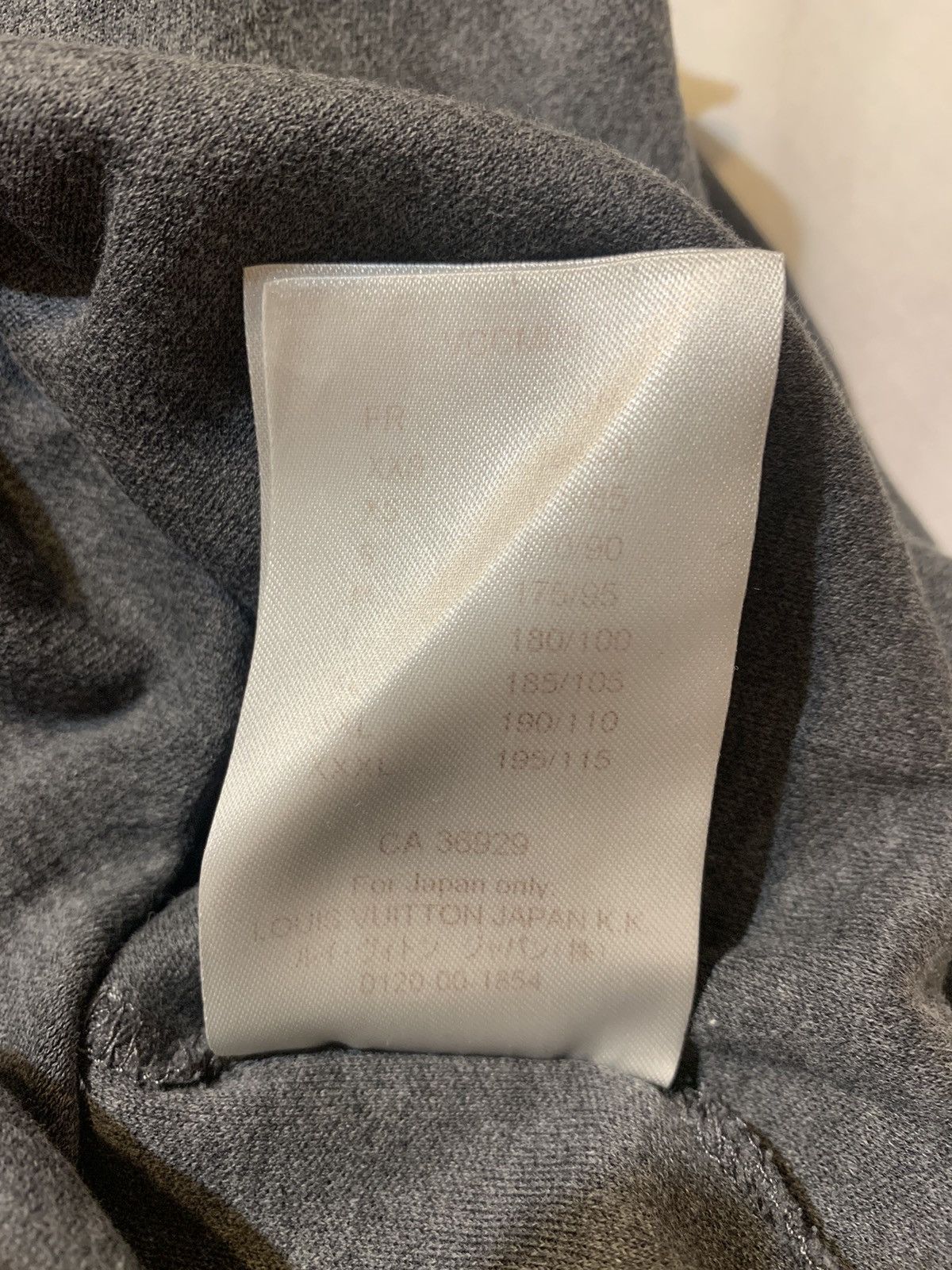 Louis Vuitton Vintage Louis Vuitton pocket luxury t shirt Size US S / EU 44-46 / 1 - 9 Thumbnail