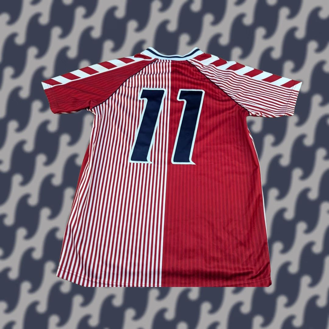 Hummel Hummel Denmark 1986 Home Laudrup #11 Mens Football Jersey M Multicolor Short Sleeve T-Shirt Size US M / EU 48-50 / 2 - 1 Thumbnail