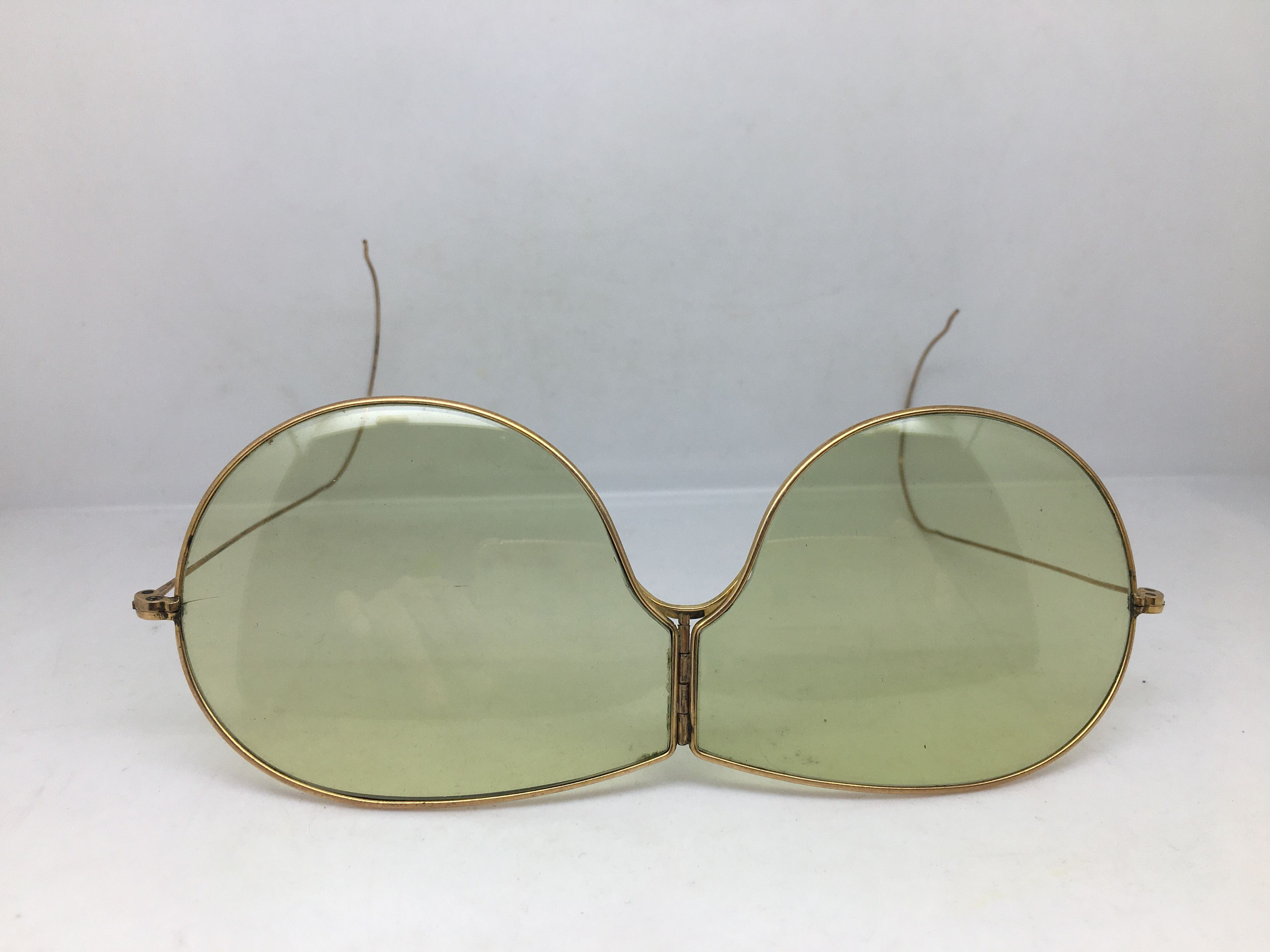Other '11 MOD MOTORING AUTOGLAS ROLLED GOLD SUNGLASSES U.S.A. Size ONE SIZE - 1 Thumbnail