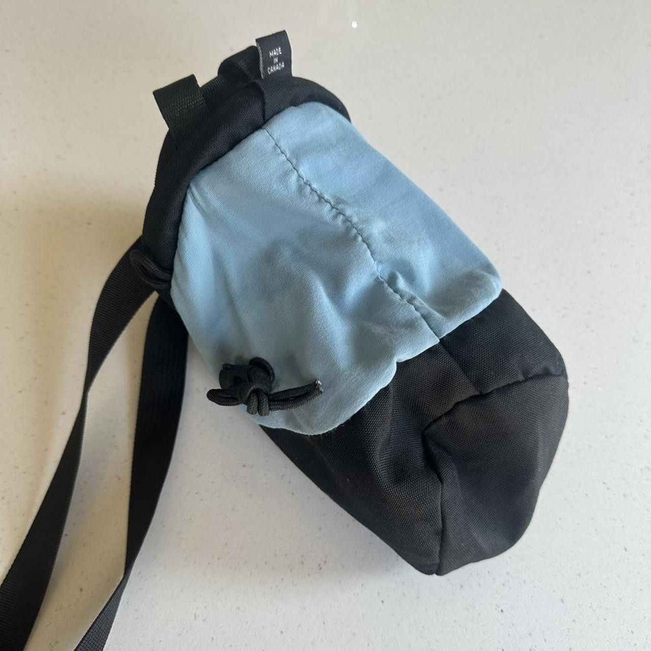 Arc'teryx Vintage Arc’teryx Chalk Bag Climbing Bag Adjustable Strap Size ONE SIZE - 6 Thumbnail