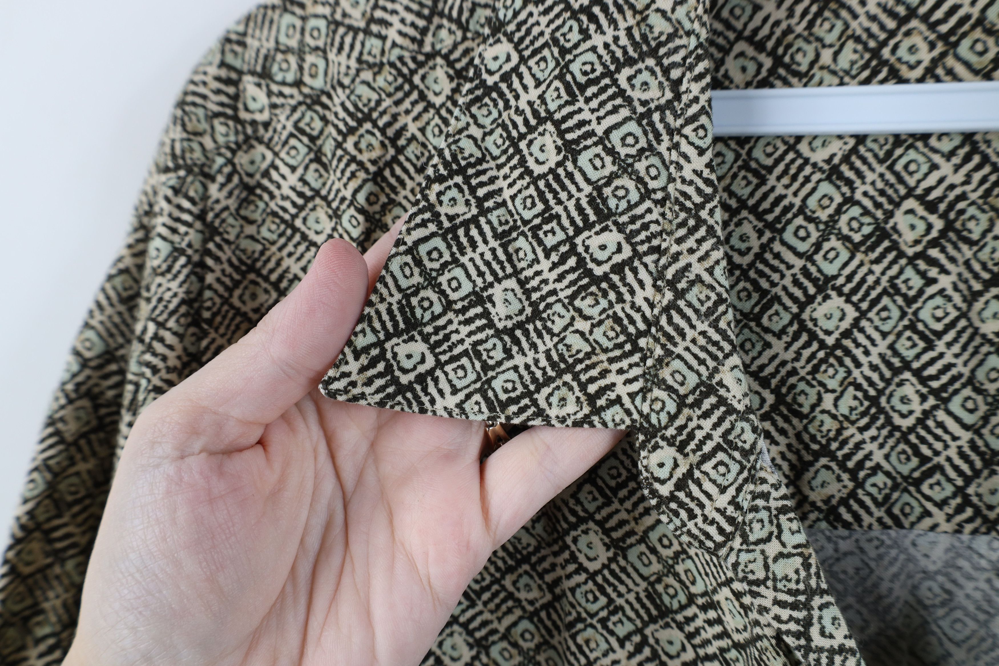 Vintage Vintage 90s Streetwear Short Sleeve Collared Button Shirt Size US XXL / EU 58 / 5 - 7 Thumbnail