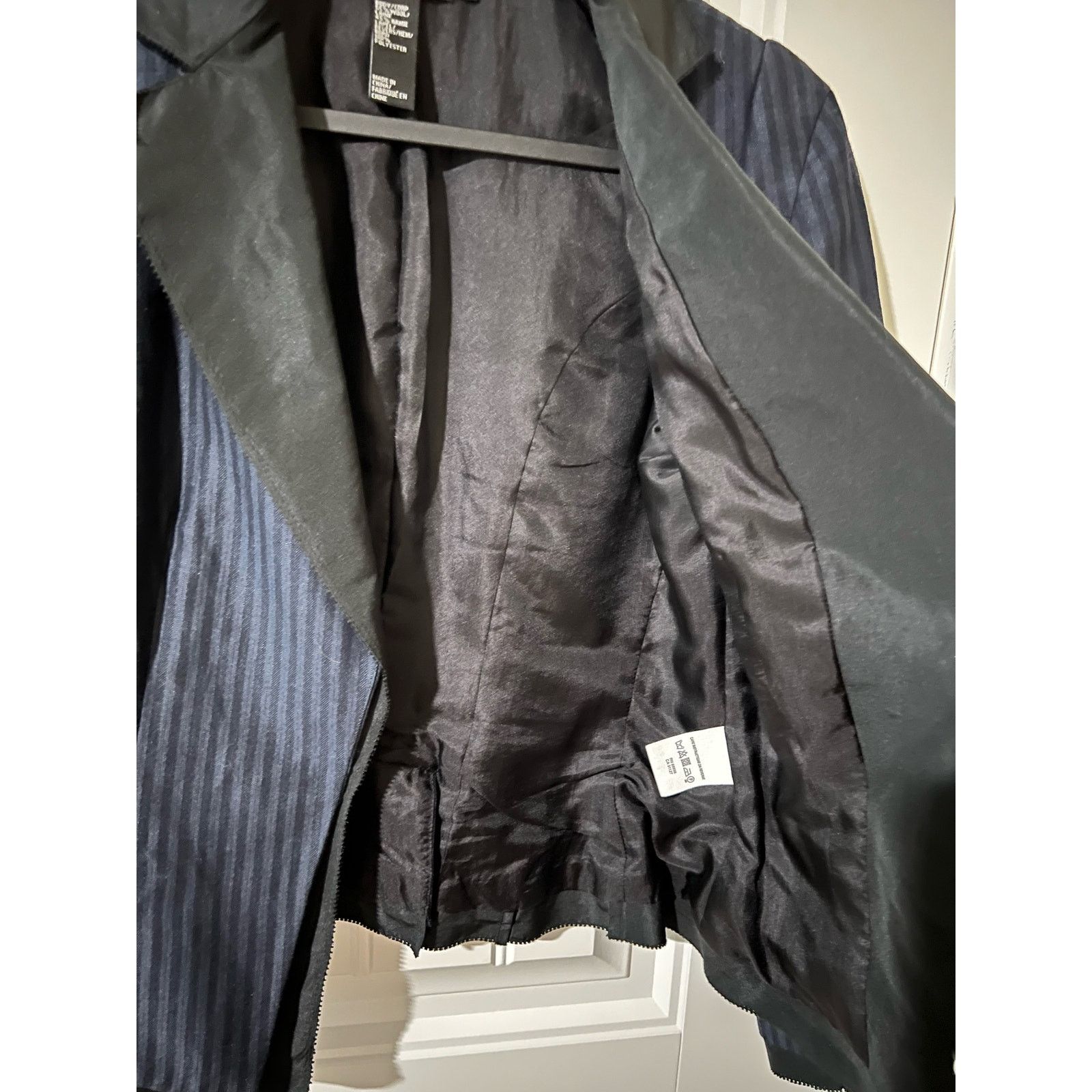 DKNY DKNY Donna Karan New York Striped Trim Short Jacket Blazer Size XS / US 0-2 / IT 36-38 - 13 Thumbnail