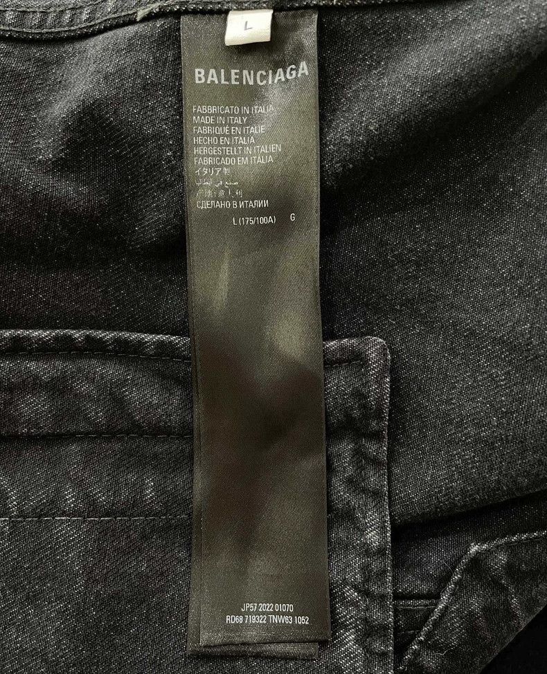 Balenciaga Balenciaga Black full print double B denim jacket Size US L / EU 52-54 / 3 - 5 Thumbnail