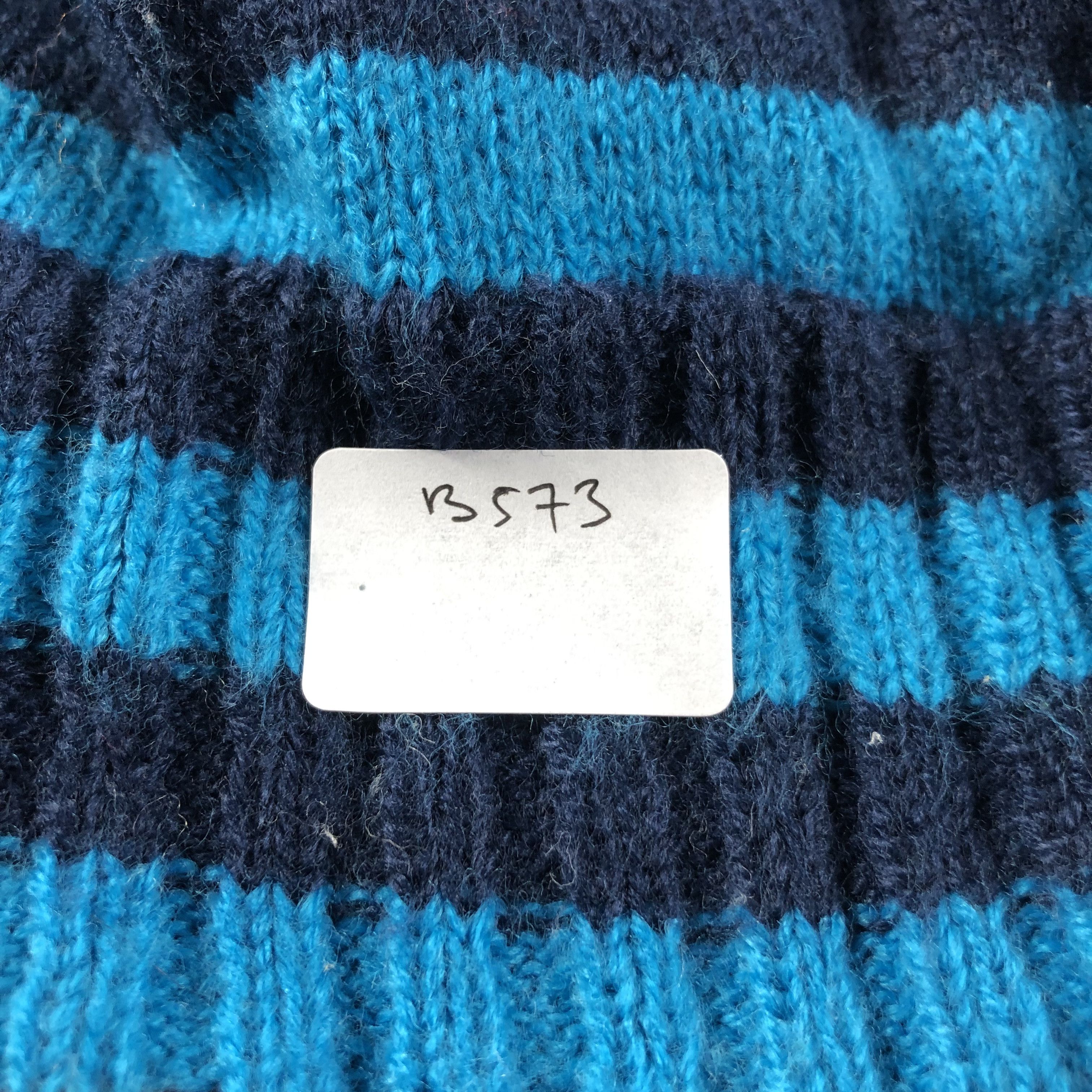 H&M H&M Striped Earflap Bobble Beanie Snowcap Snow Hat B573 Size ONE SIZE - 6 Thumbnail