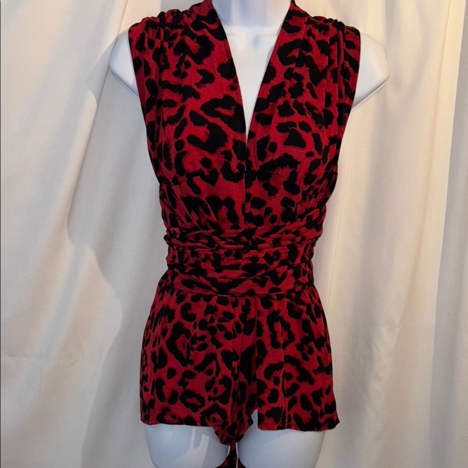 Shein Shein Wrap-Style Leopard Jumpsuit - Size Medium Size 30" / US 8 / IT 44 - 2 Thumbnail