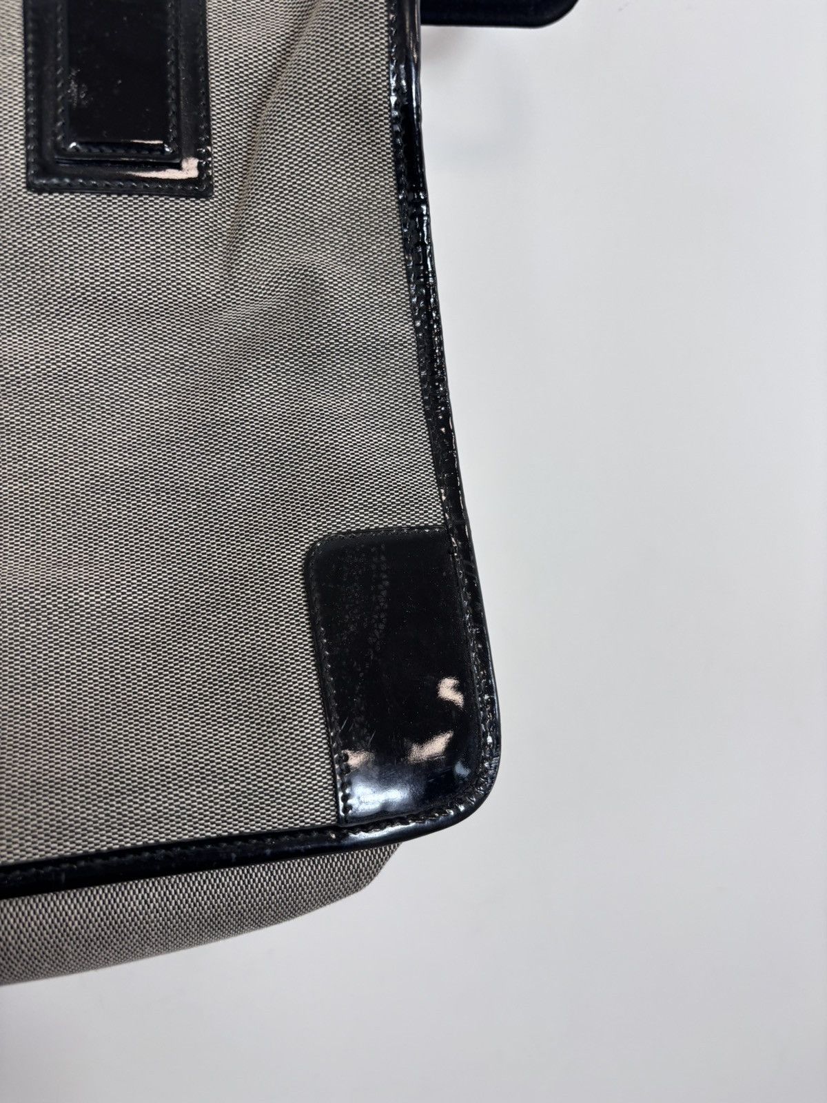 Gucci Gucci Canvas Patent Leather Gray Black Shoulder Handle Bag Size ONE SIZE - 4 Thumbnail