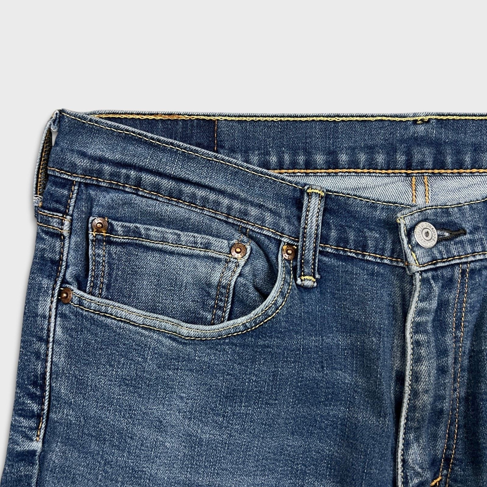 Levi's Levi's 541 Jeans 34x30 Athletic Taper Stretch Faded Denim Size US 34 / EU 50 - 3 Thumbnail