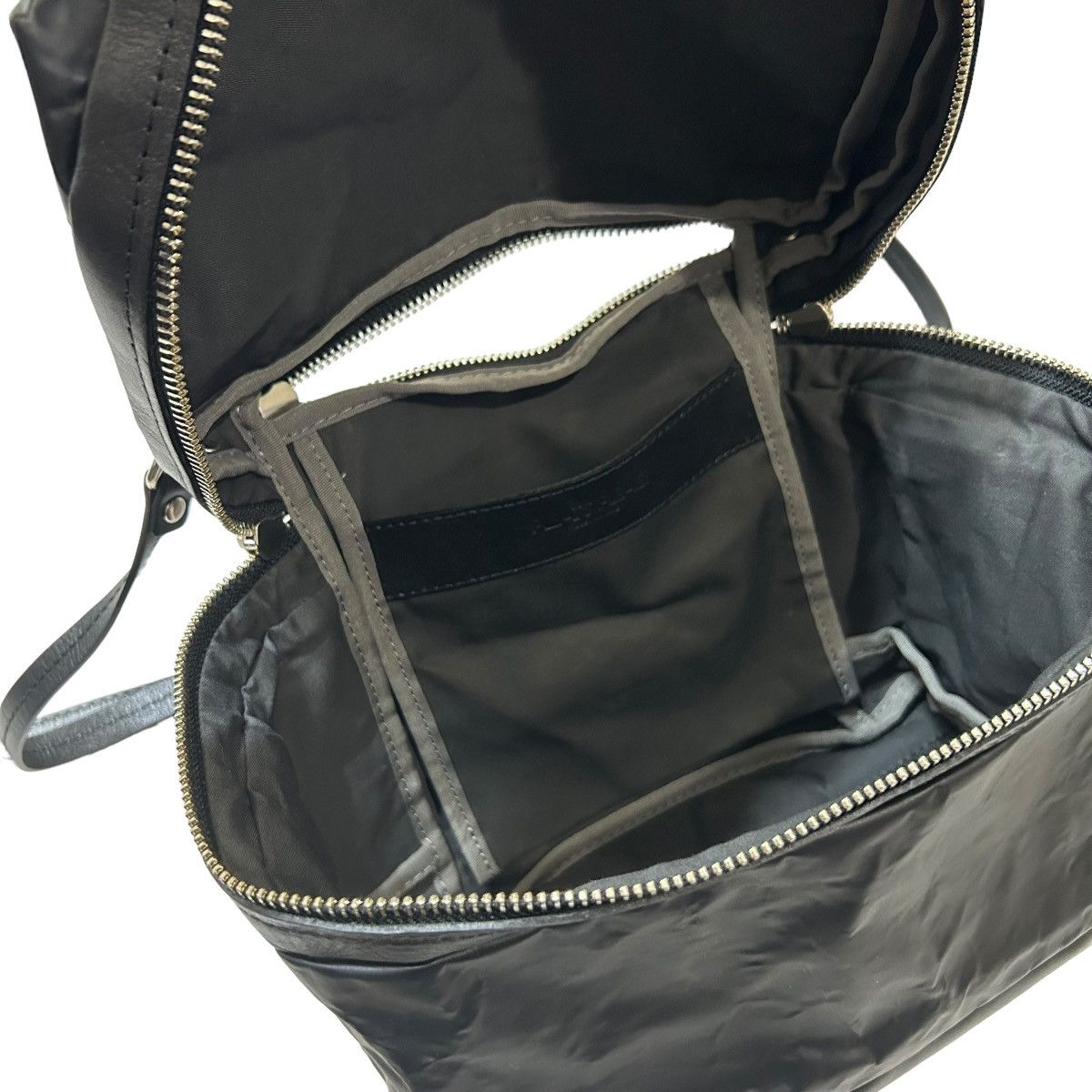 Issey Miyake 168 00s archive pleats please issey miyake bag shoulder zip Size ONE SIZE - 13 Thumbnail
