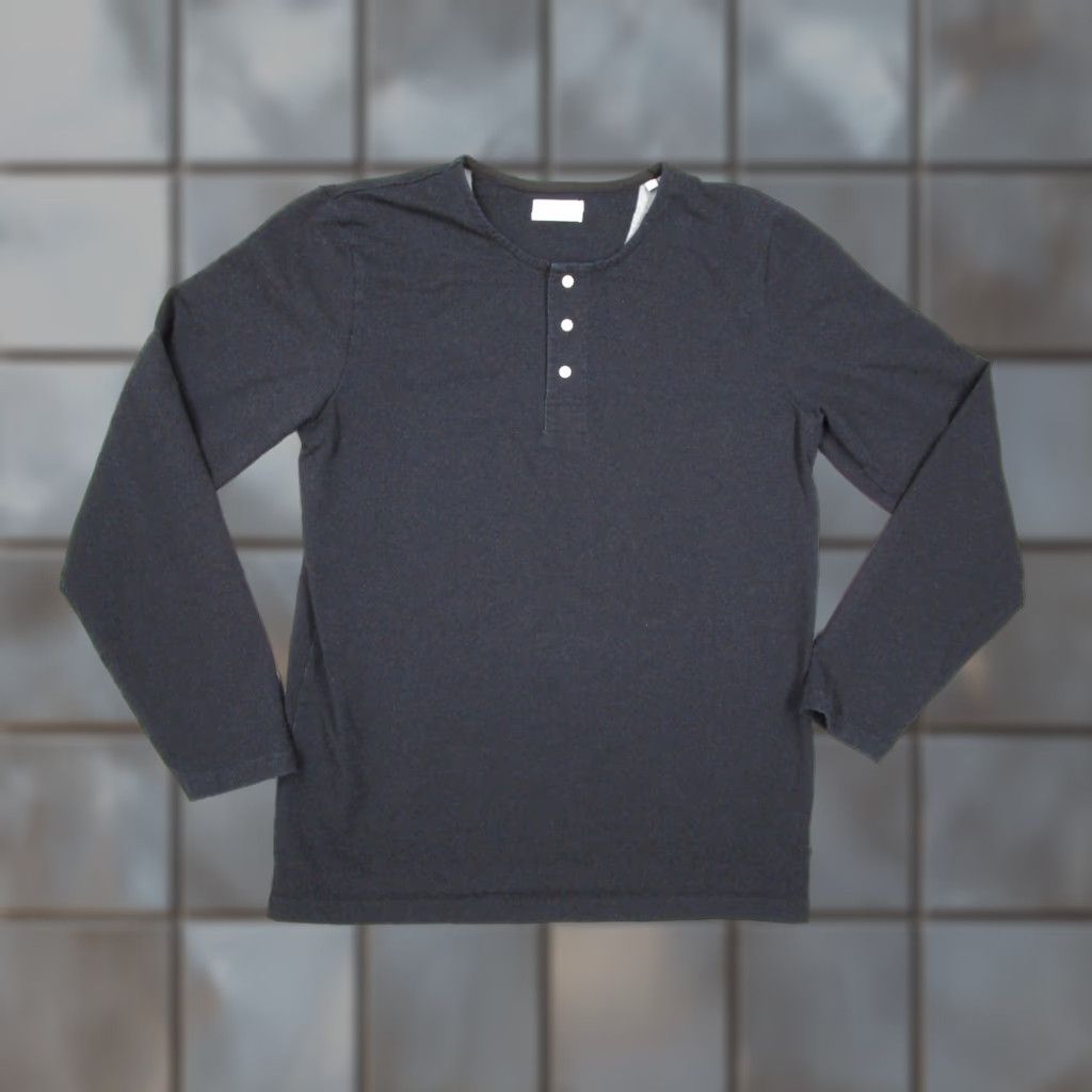 Saturdays NYC VINTAGE None Shirt Mens Large Blue Long Sleeve Henley Cotton Blend Travel Casual Fall Spring Summer Winter Men Size US L / EU 52-54 / 3 - 1 Thumbnail