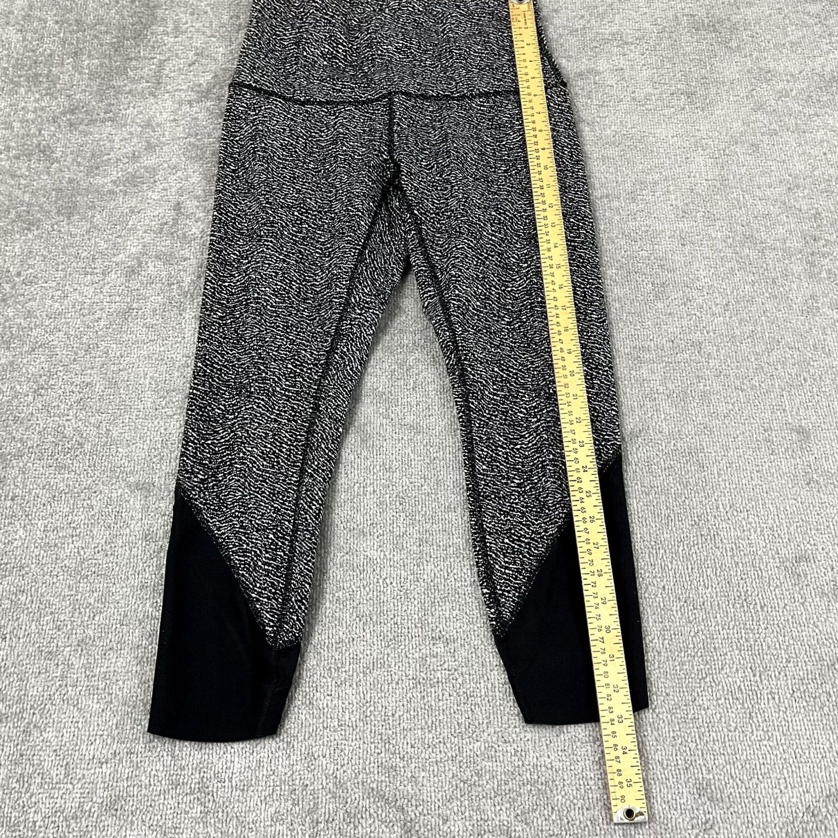 Lululemon Lululemon Wunder Under Crop Womens 10 High Rise Luon Ripple Jacquard Leggings Black Geometric Size 32" / US 10 / IT 46 - 6 Thumbnail