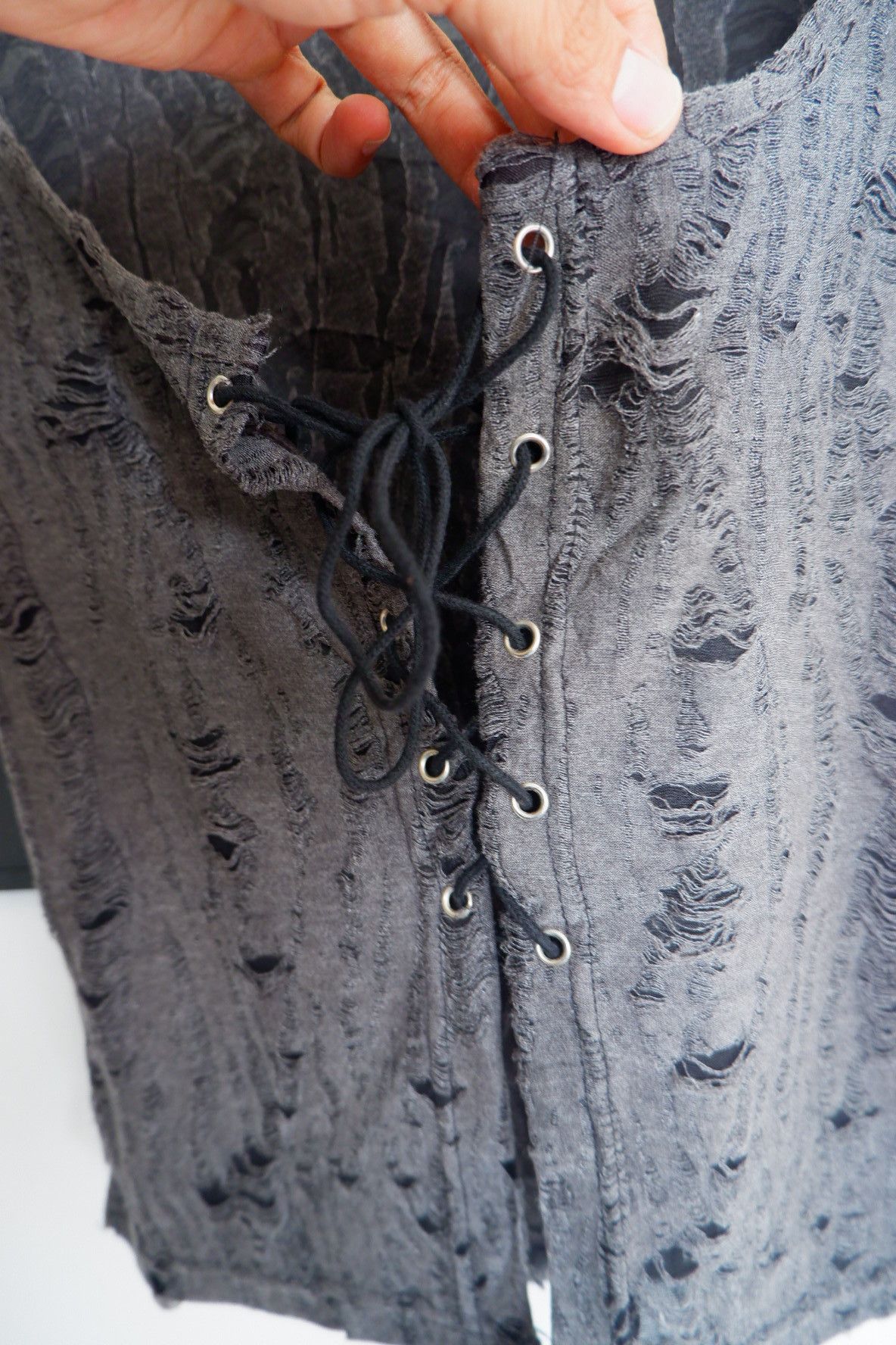 If Six Was Nine Vintage Distressed Lace Up Cropped T shirt Size US S / EU 44-46 / 1 - 4 Thumbnail