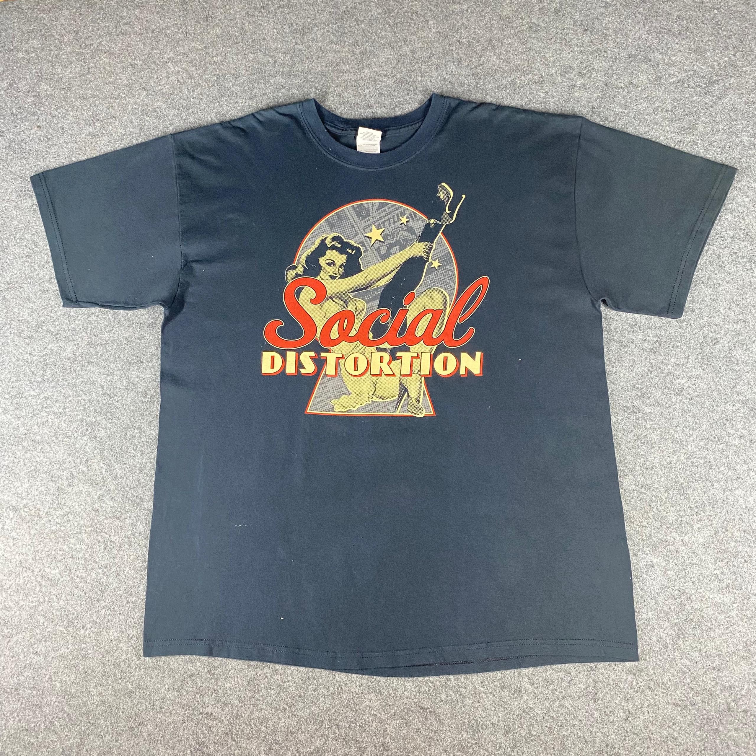 Band Tees Vintage Social Distortion Punk Band Tshirt Size US L / EU 52-54 / 3 - 1 Thumbnail