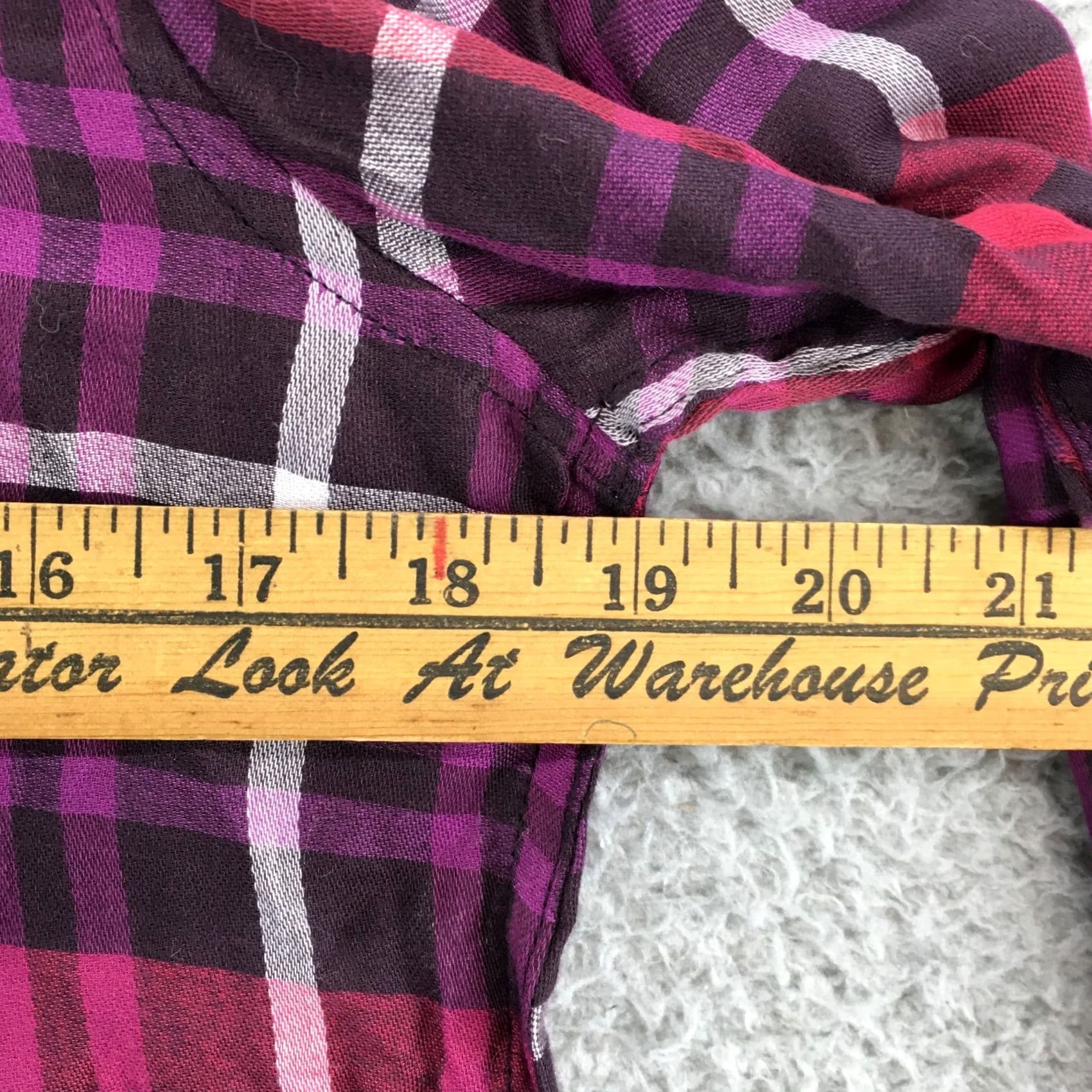 American Eagle Outfitters American Eagle Shirt Womens Small Purple Plaid Flannel Button Up Long Sleeve Size S / US 4 / IT 40 - 4 Thumbnail
