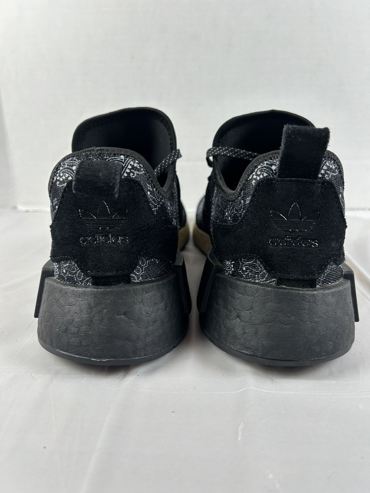 Adidas × Neighborhood adidas NMD R1 Neighborhood Paisley Black Shoe GY4157 Size 12 Size US 12 / EU 45 - 4 Thumbnail
