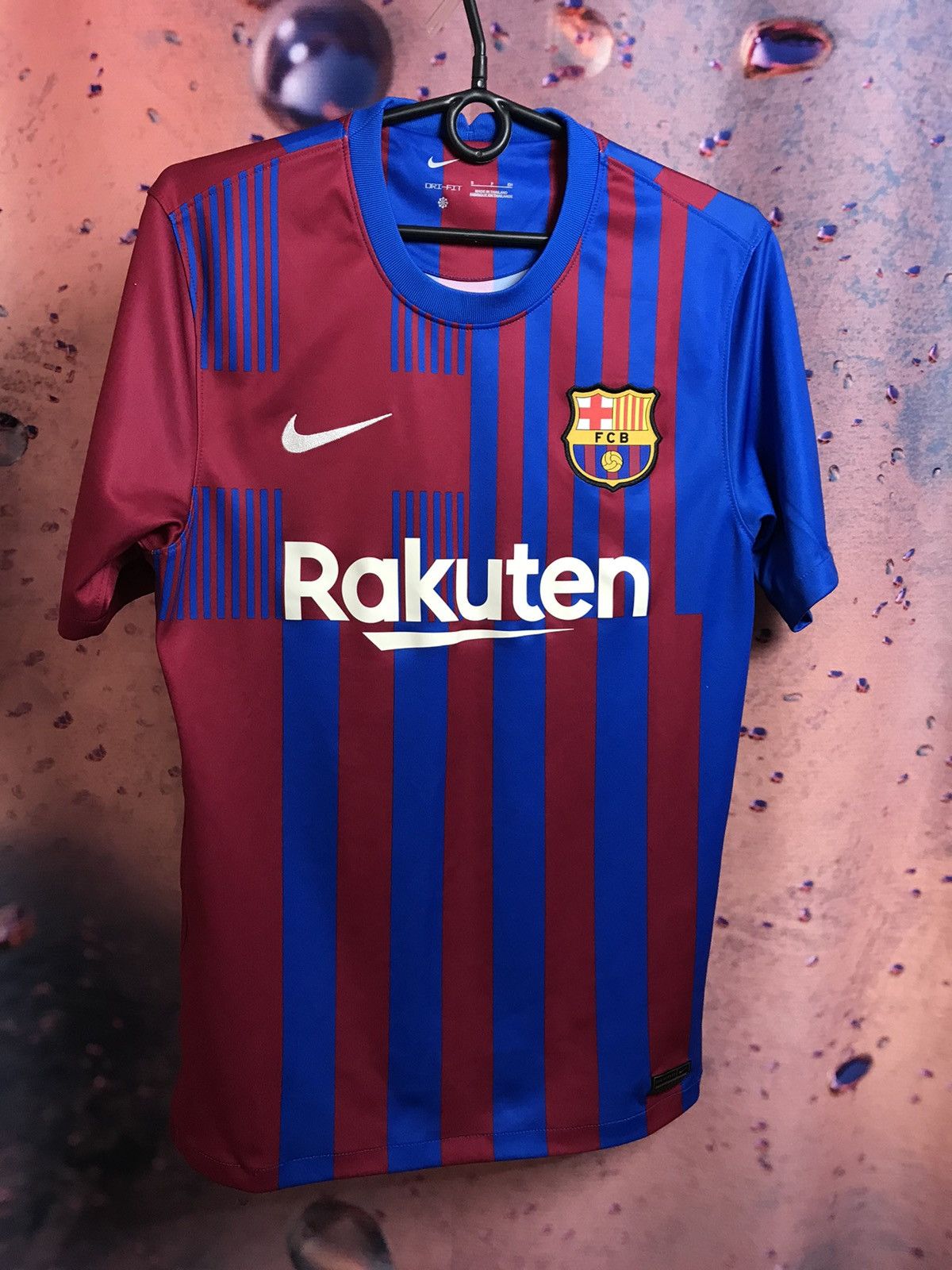 Nike Nike Barcelona streetwear soccer jersey Size US S / EU 44-46 / 1 - 2 Thumbnail