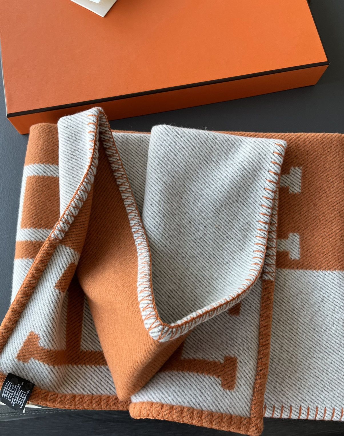 Hermes Hermes Brand New Classic Avalon Wool Cashmere XL Blanket Size ONE SIZE - 9 Thumbnail