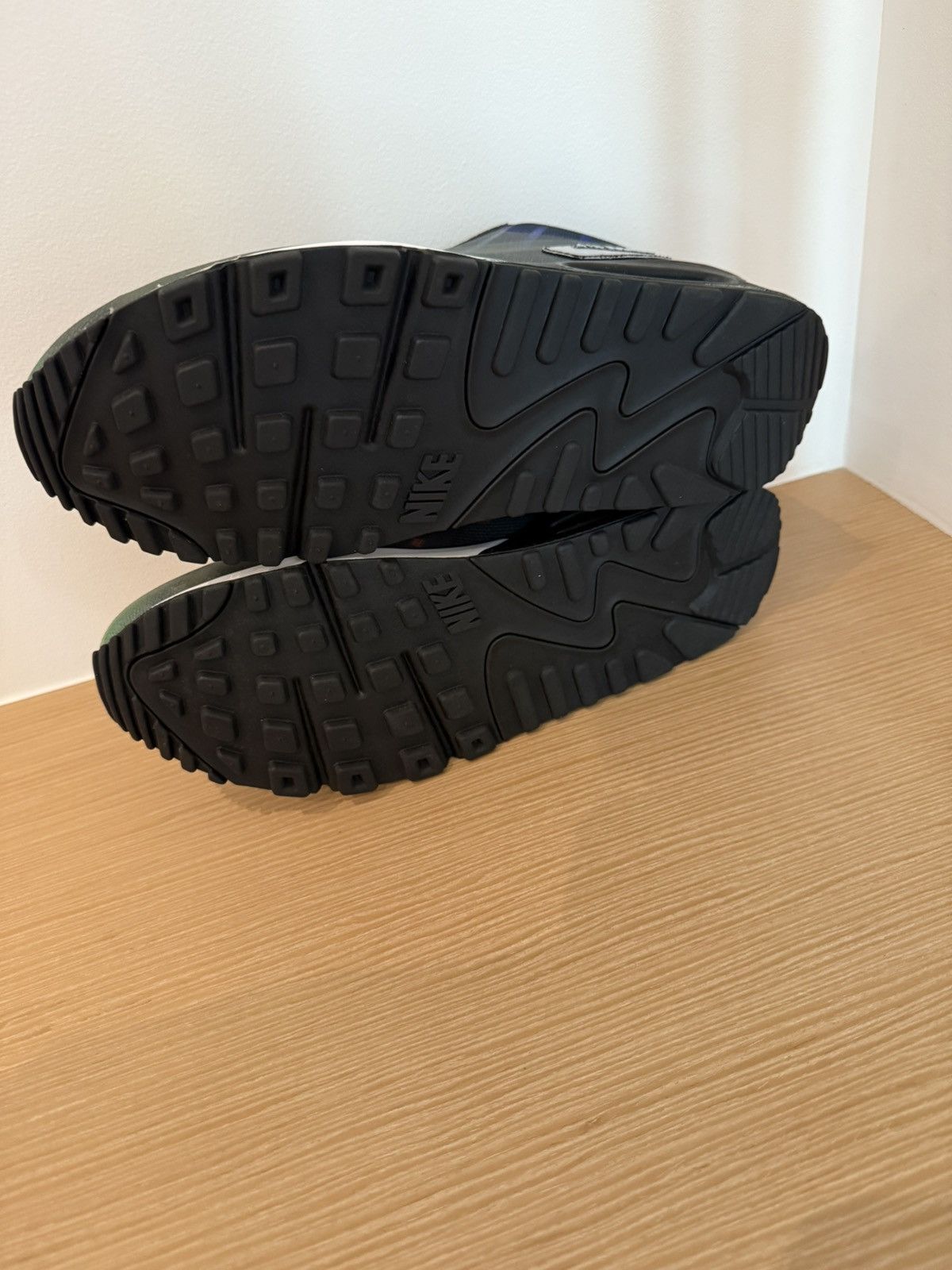 Nike Nike x Hurley Airmax 90 Phantom 4D Size US 9.5 / EU 42-43 - 5 Thumbnail