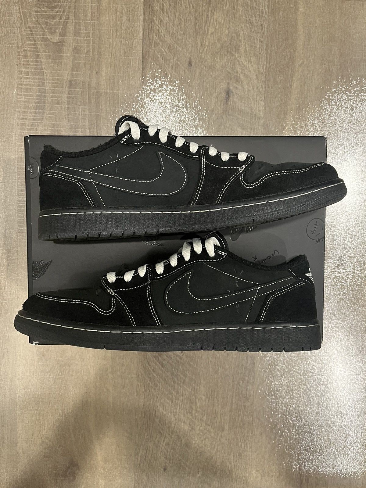 Jordan Brand × Travis Scott Jordan 1 Travis Scott Low “Black Phantom” Size US 11 / EU 44 - 2 Thumbnail