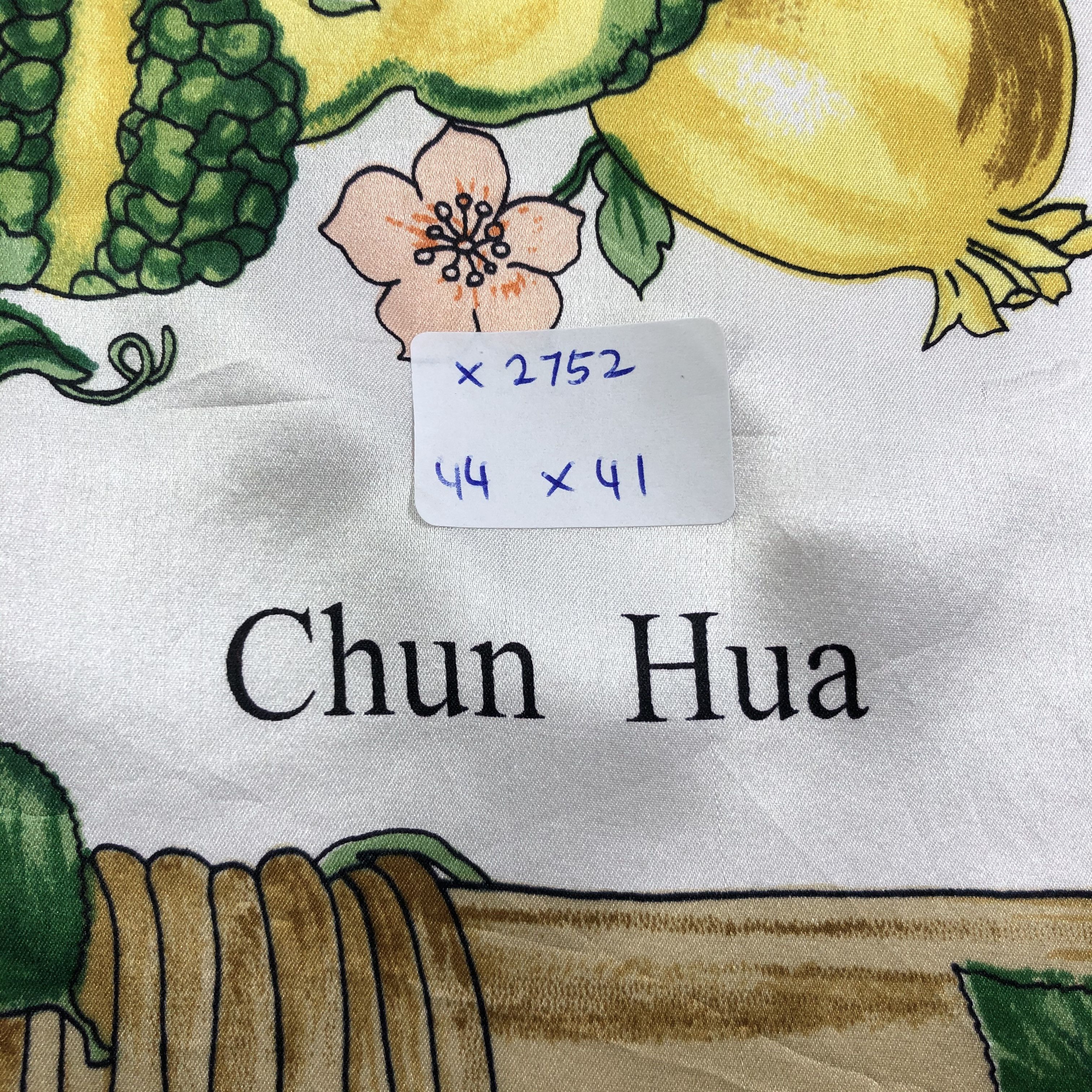 Vintage Vintage Chun Hua Silk Scarf Size ONE SIZE - 5 Thumbnail