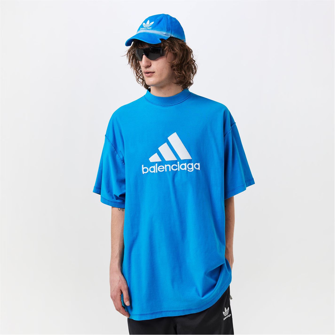 Balenciaga o1g2r1mq0226 Oversized T-Shirt In Blue Size US S / EU 44-46 / 1 - 2 Thumbnail
