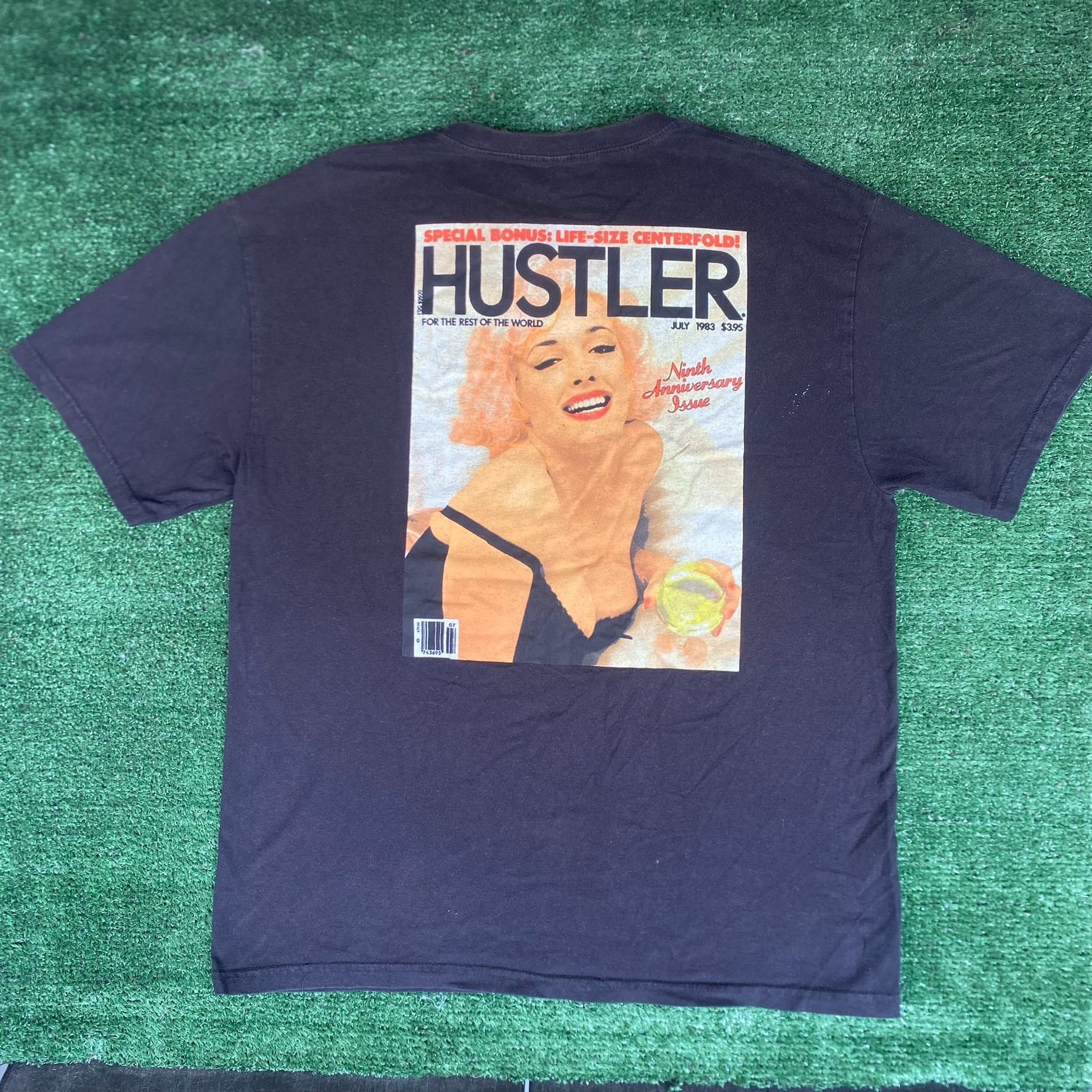 Playboy Vintage Y2K Hustler Magazine Shirt Pin Up Model Playboy Tee Size US L / EU 52-54 / 3 - 1 Thumbnail