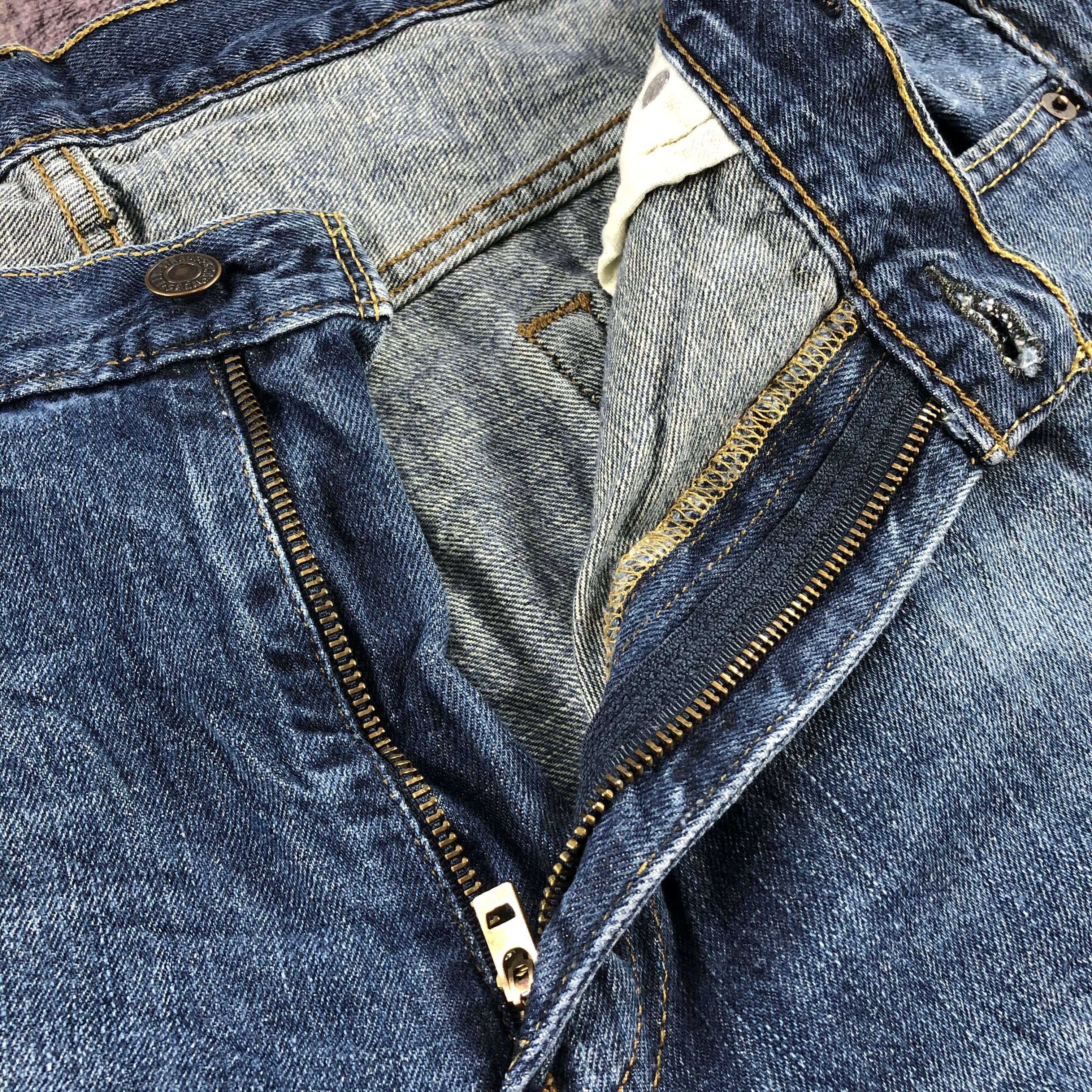 Levi's × Vintage Vintage Blue Wash Levis 569 Jeans-JM3069 Size US 37 - 10 Thumbnail