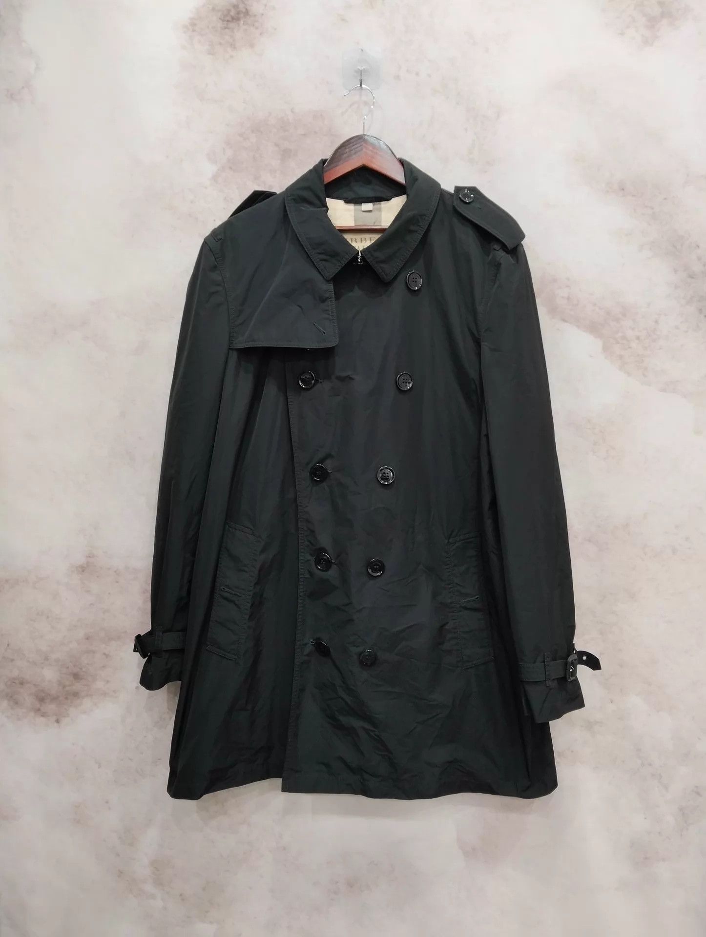 Burberry Burberry Classic Black Long Trench Coat XXL Size US XXL / EU 58 / 5 - 1 Thumbnail